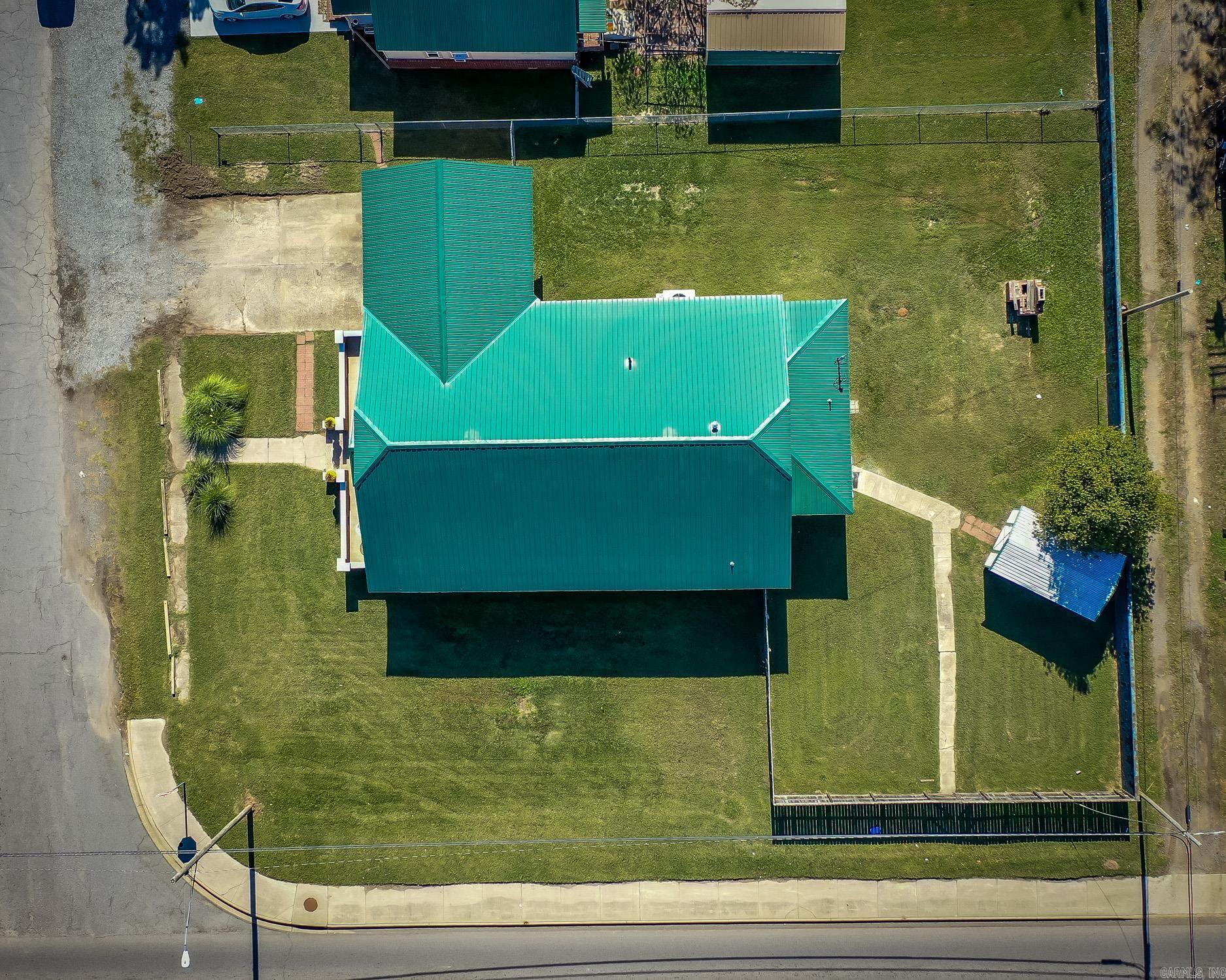 204 SE 3rd Street England, AR 72046-2110