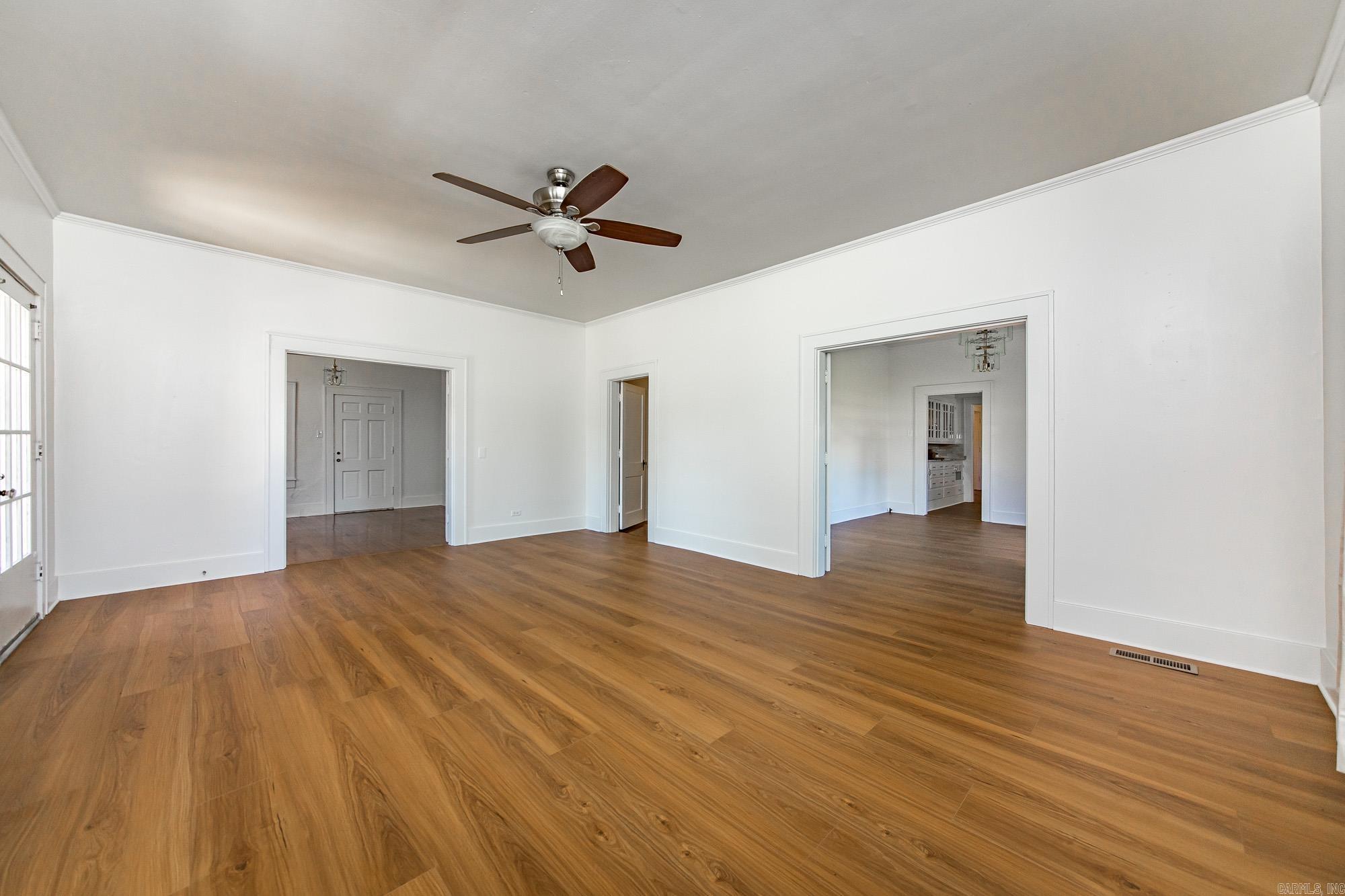 204 SE 3rd Street England, AR 72046-2110