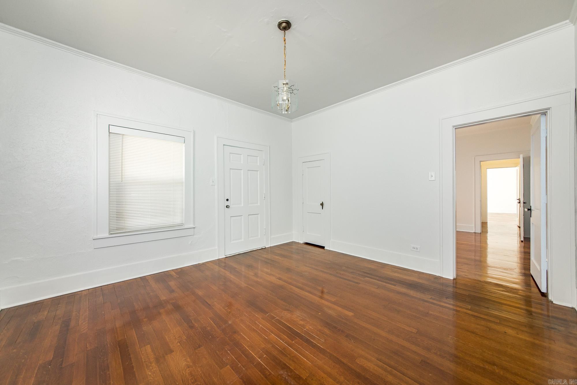 204 SE 3rd Street England, AR 72046-2110