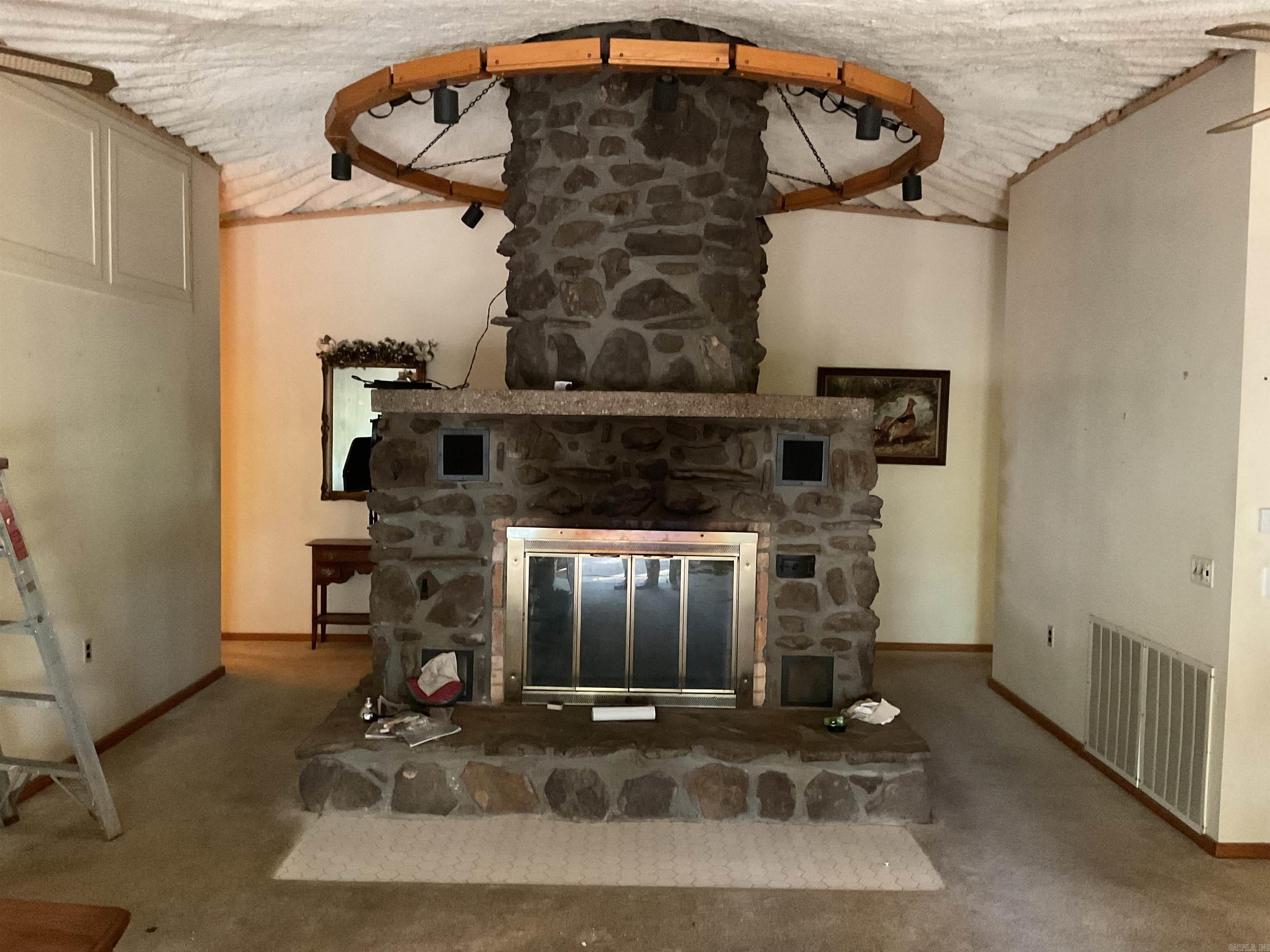 1324 Edgemont  Greers Ferry, AR