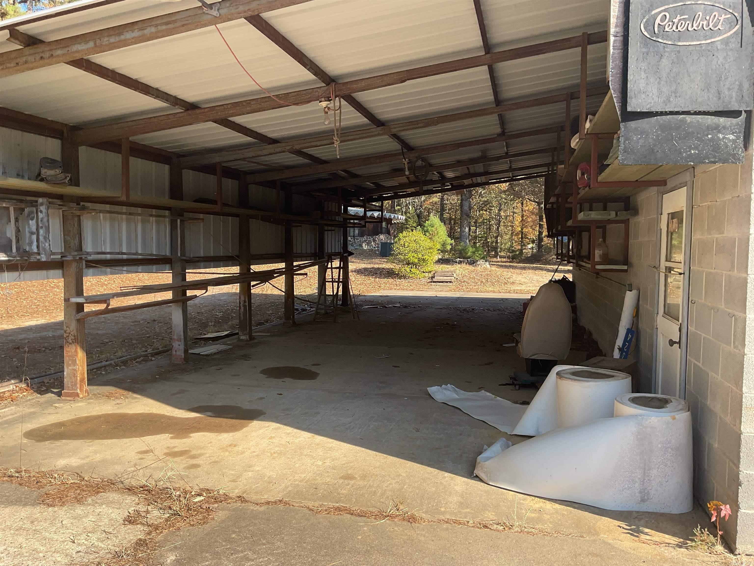 1324 Edgemont  Greers Ferry, AR