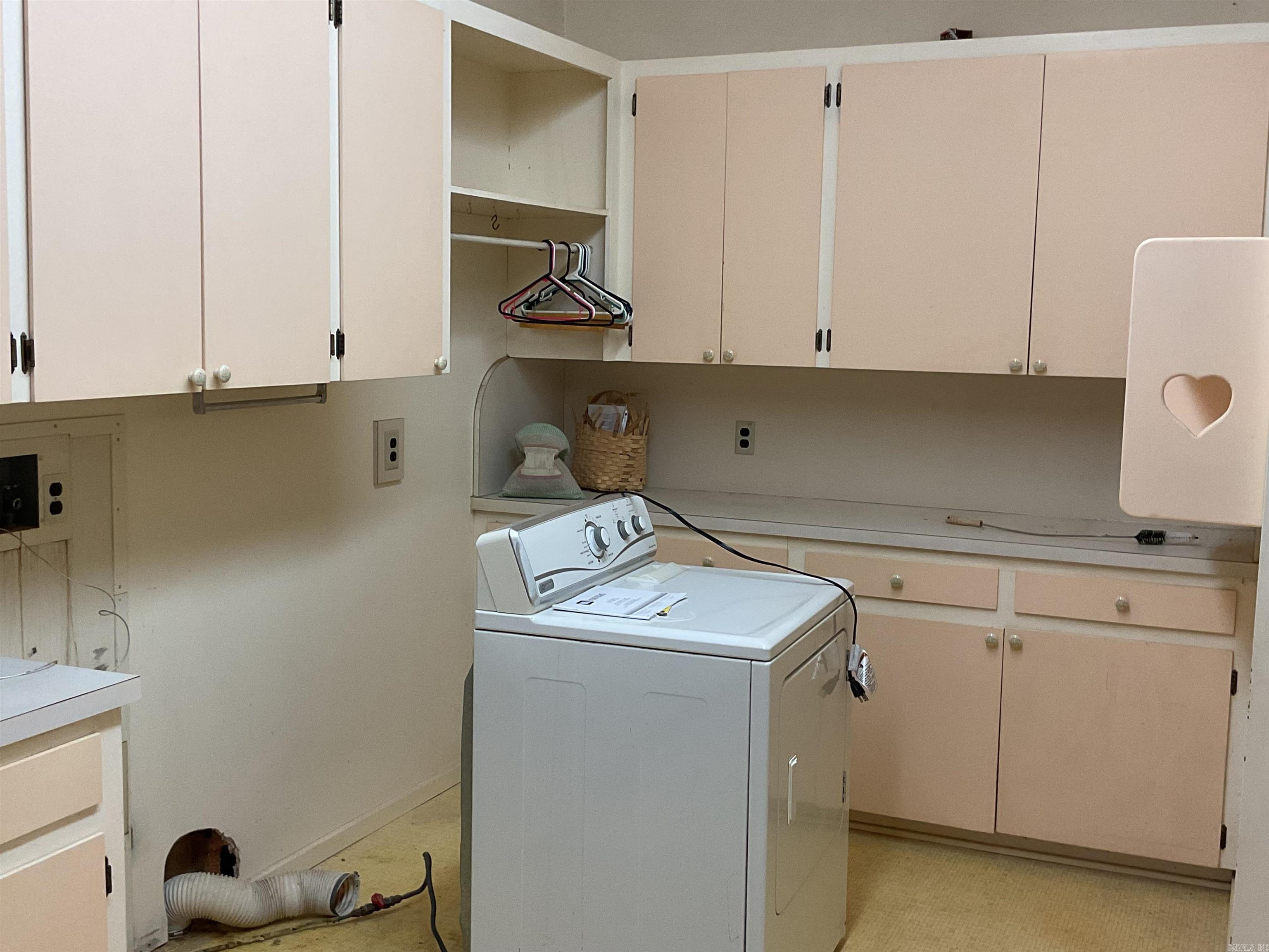 1324 Edgemont Greers Ferry, AR 72067