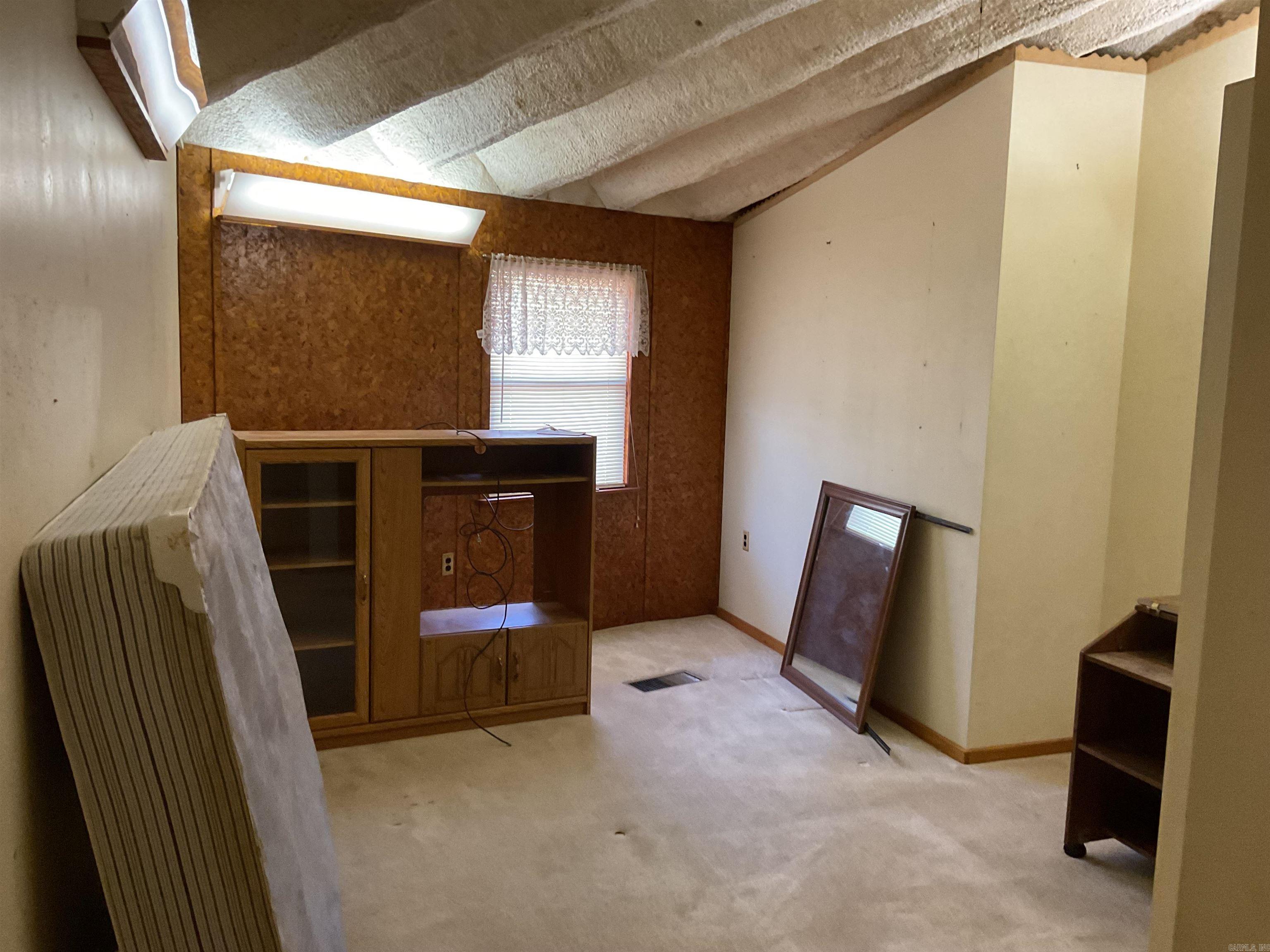 1324 Edgemont Greers Ferry, AR 72067