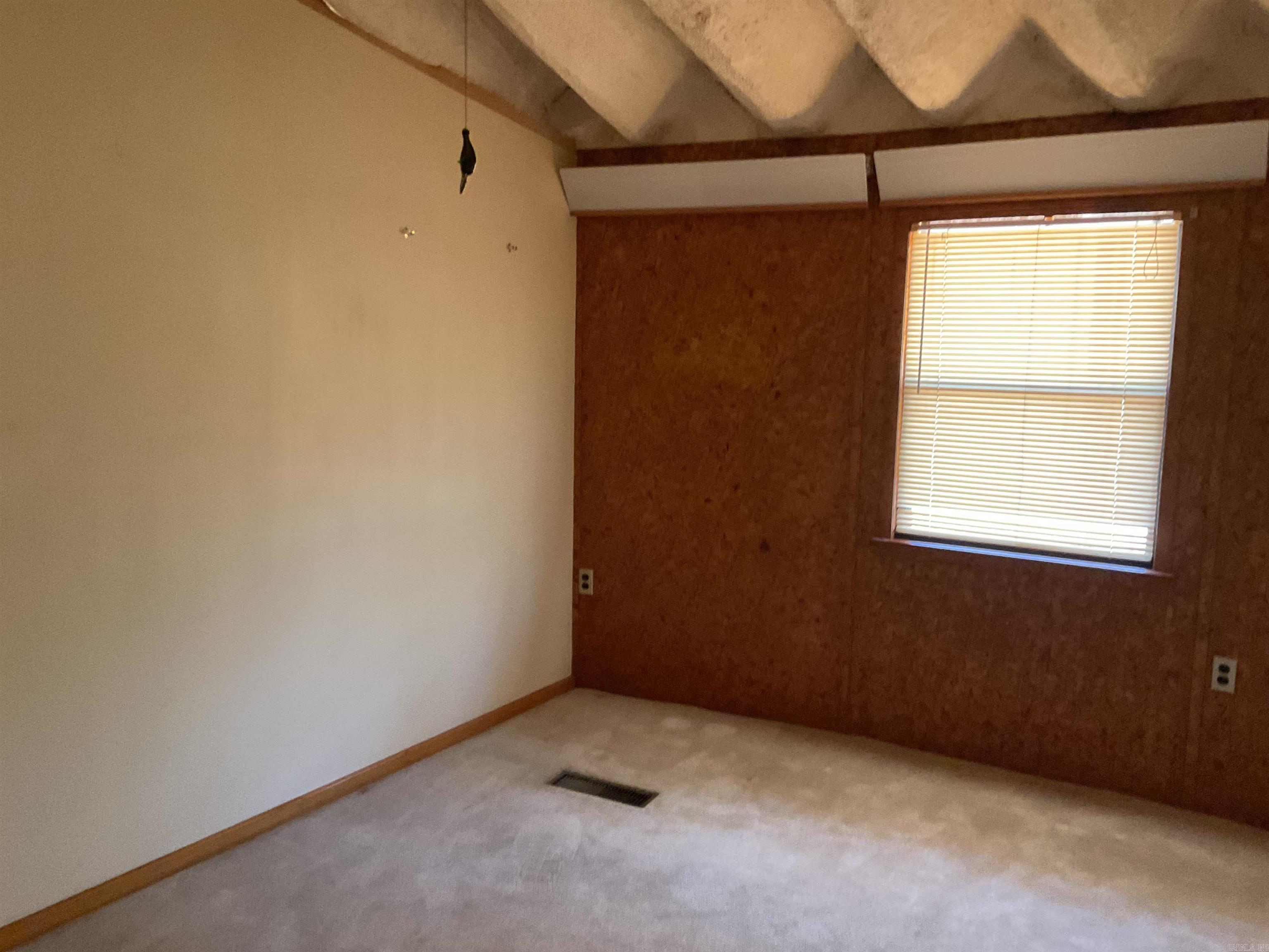 1324 Edgemont Greers Ferry, AR 72067