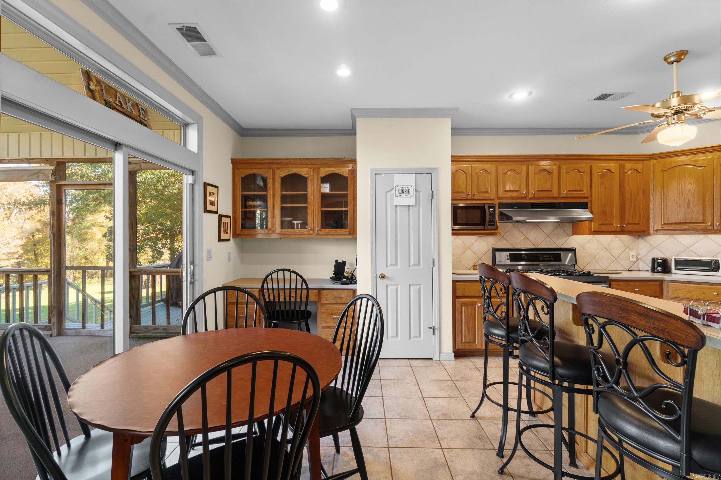 512 El Camino Real  Greers Ferry, AR