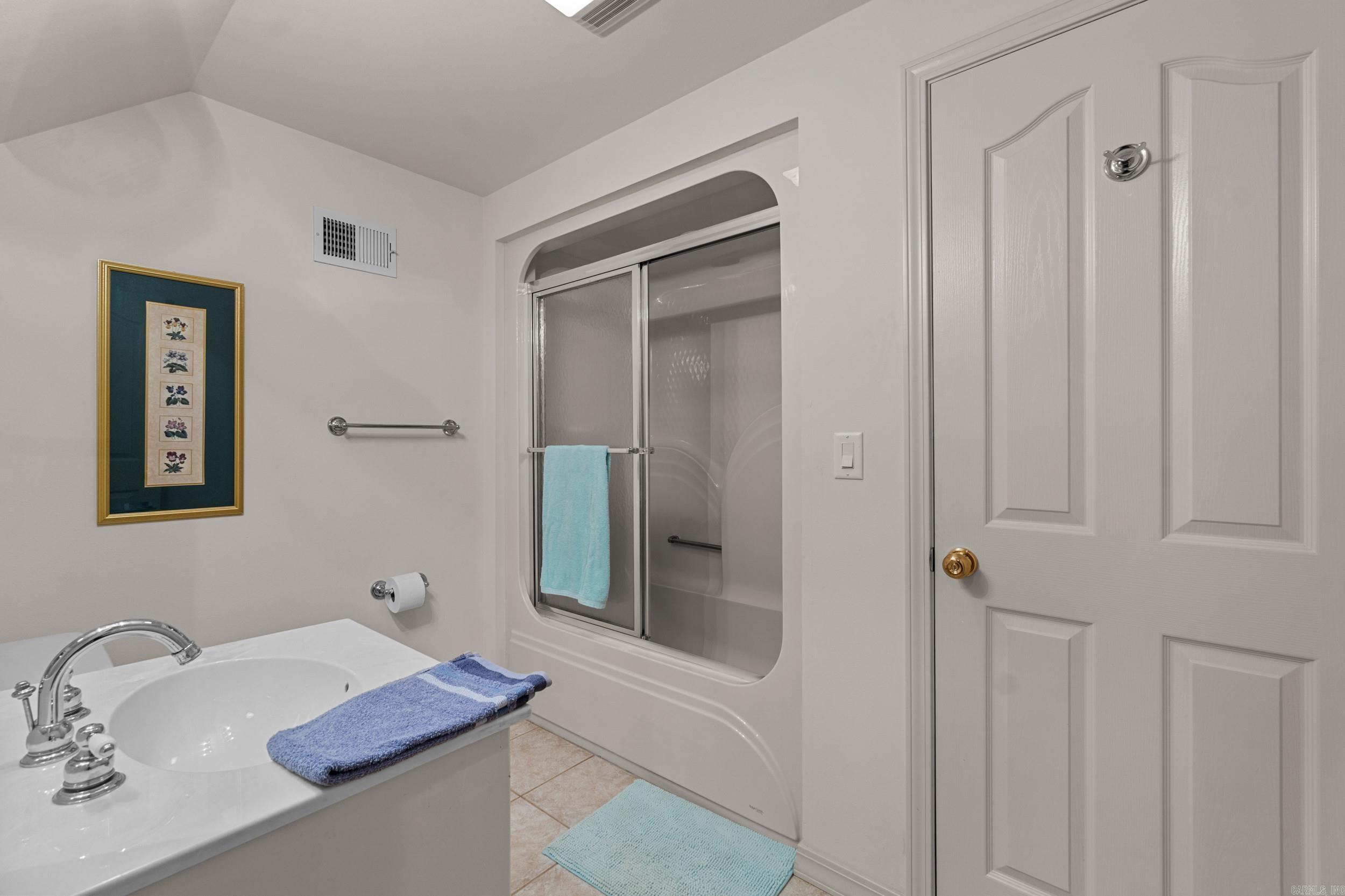 512 El Camino Real  Greers Ferry, AR