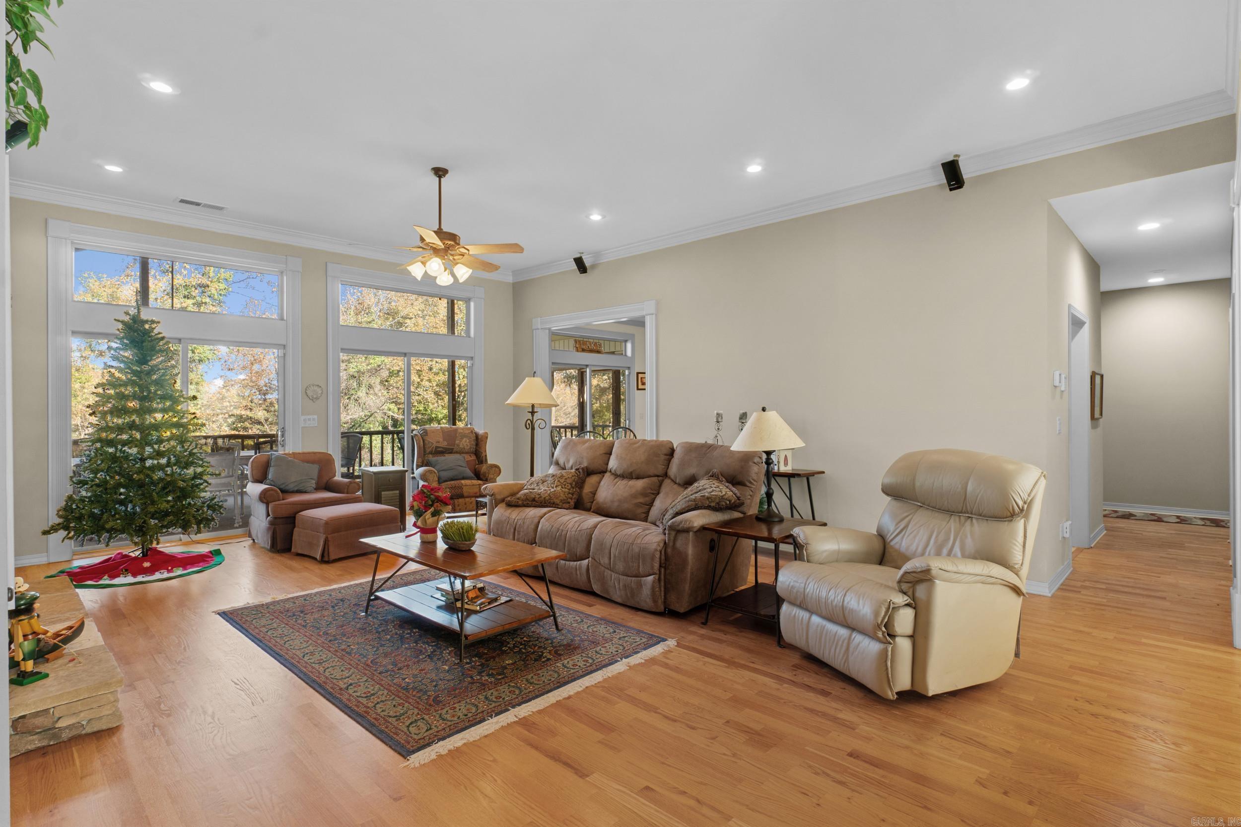 512 El Camino Real  Greers Ferry, AR