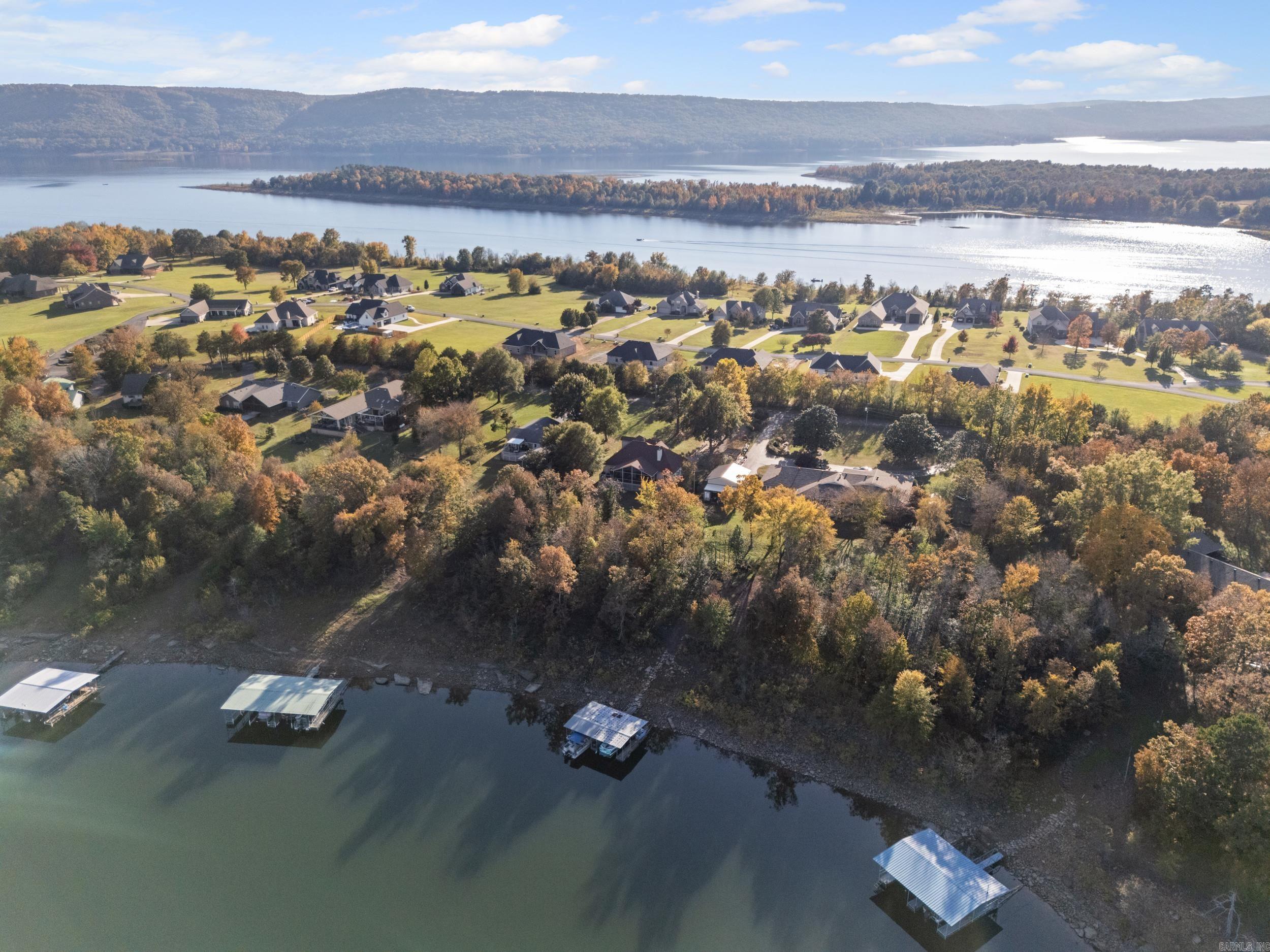 512 El Camino Real  Greers Ferry, AR