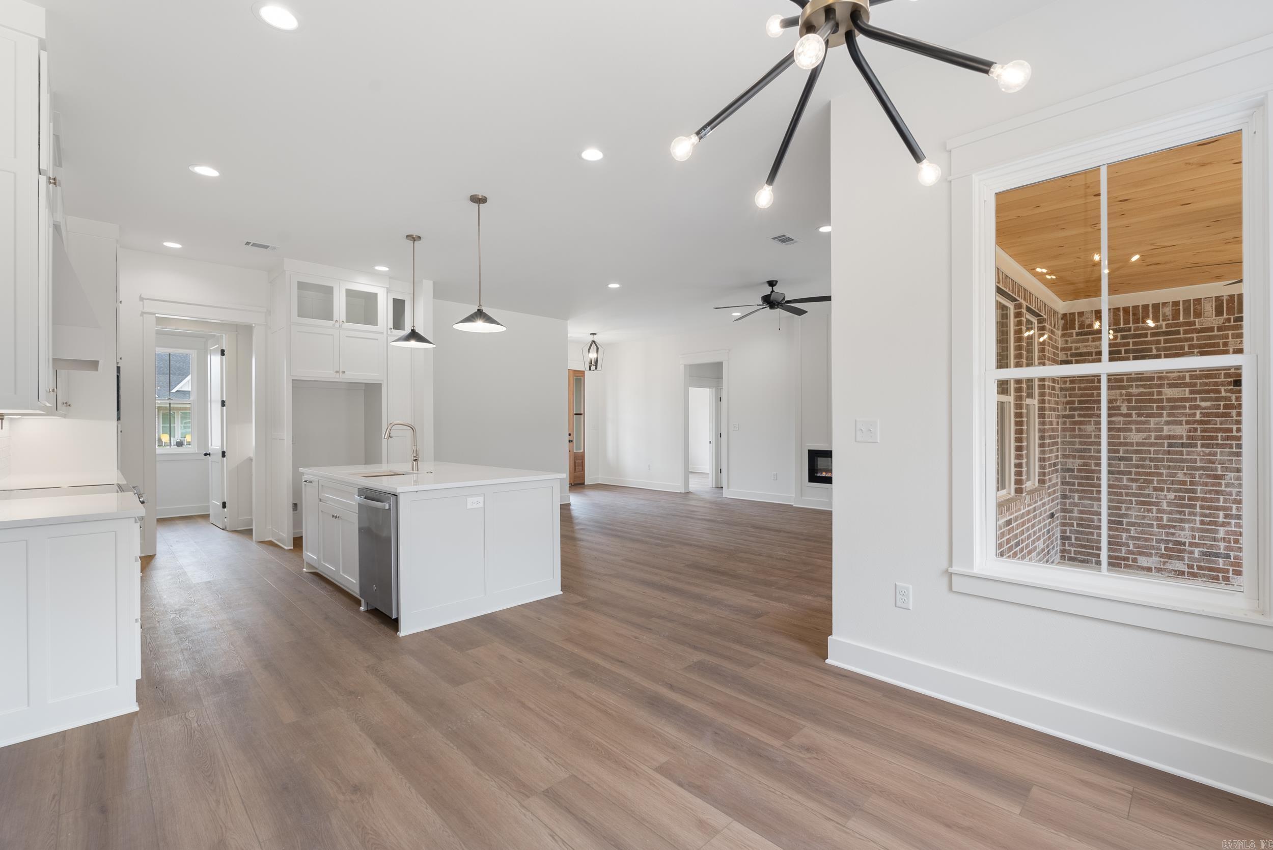 7 Avrey Lane Greenbrier, AR 72058