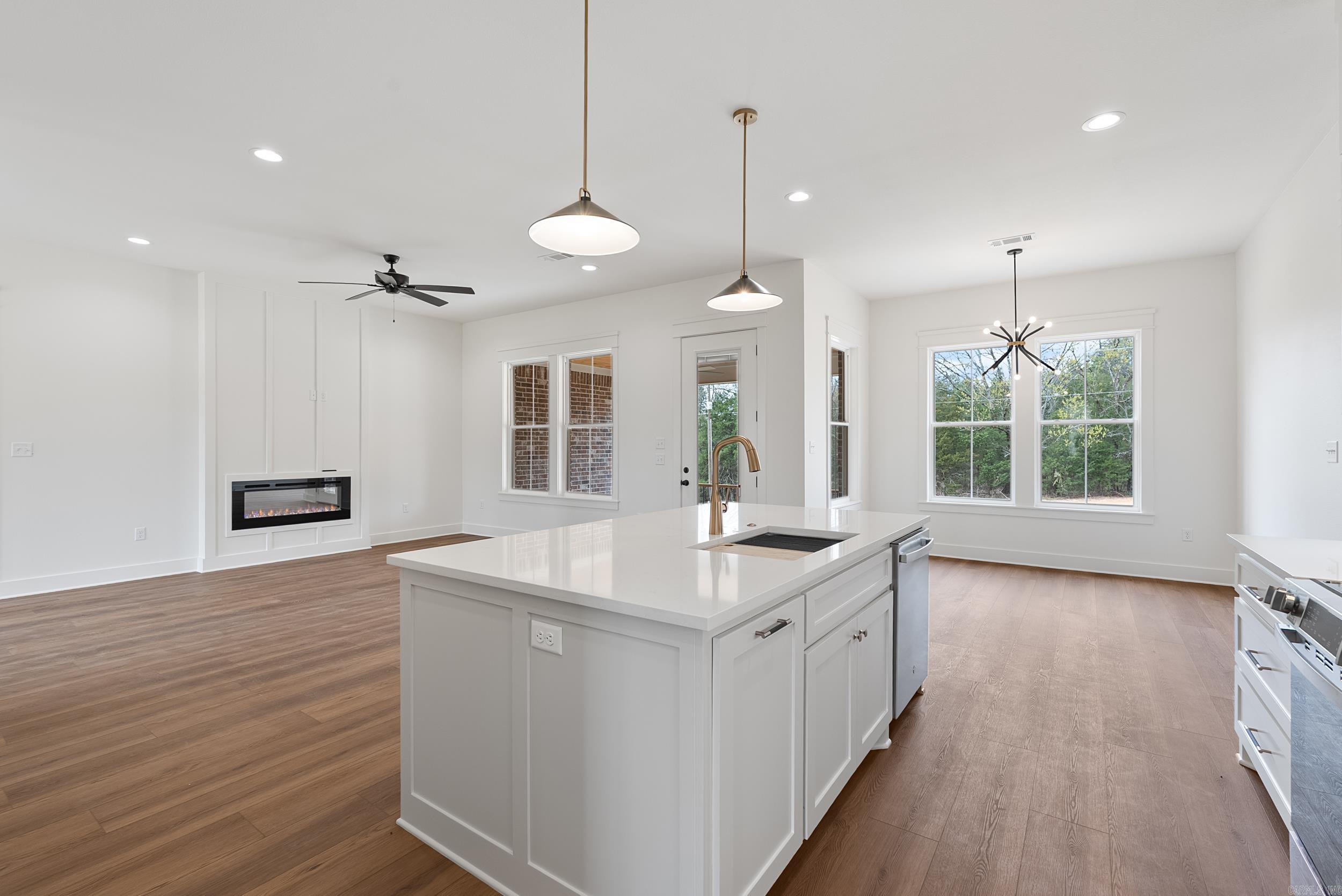 7 Avrey Lane Greenbrier, AR 72058