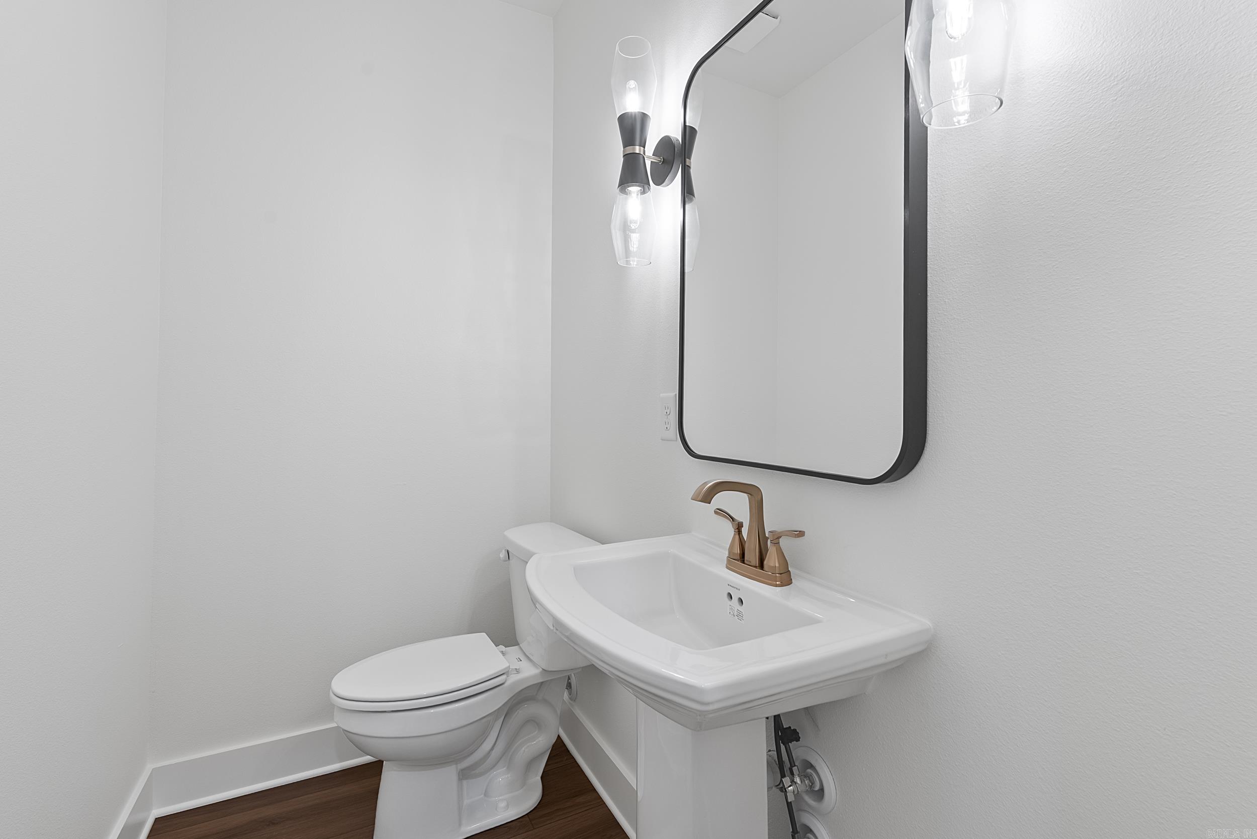 7 Avrey Lane Greenbrier, AR 72058