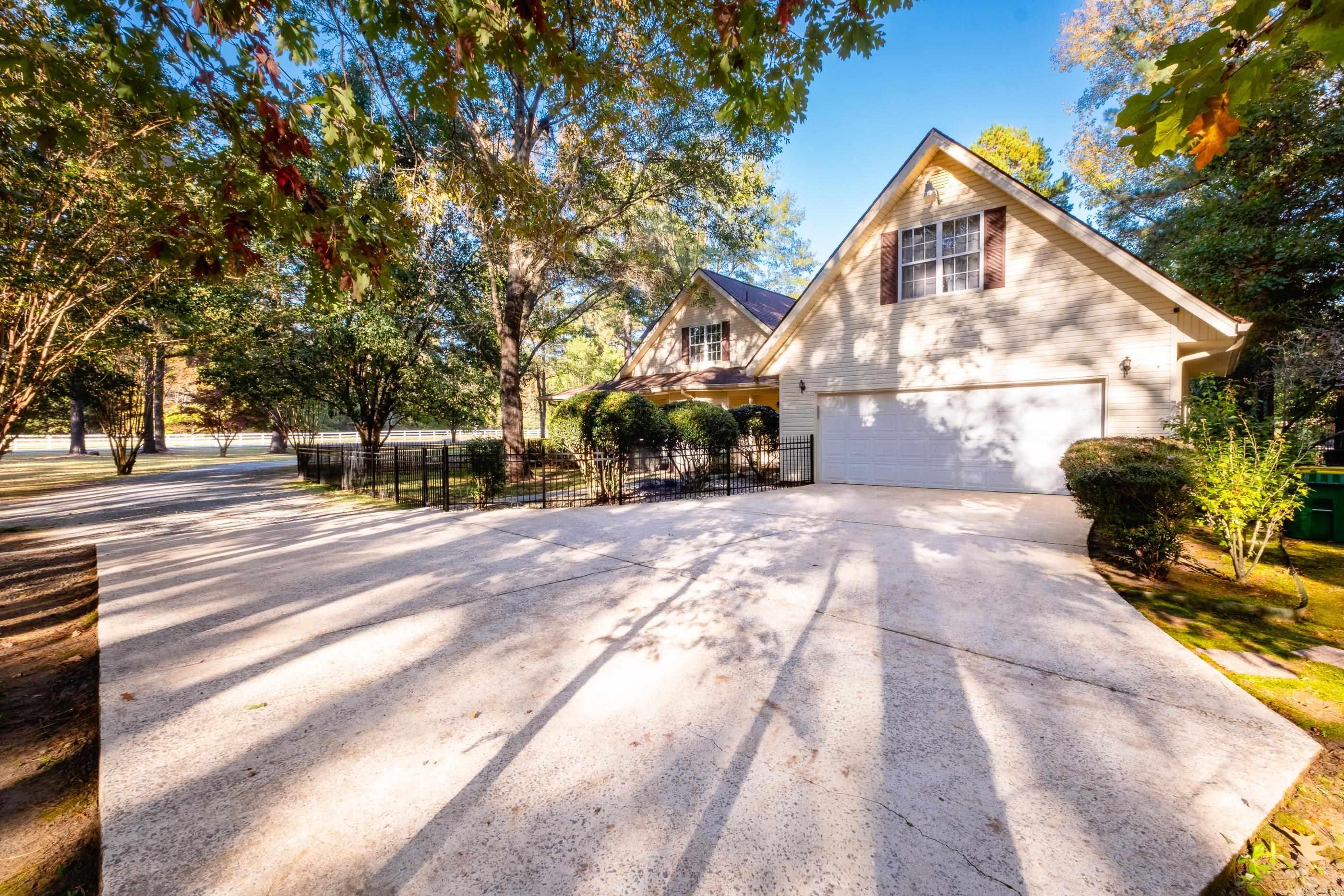 26107 Highway 300 Roland, AR 72135