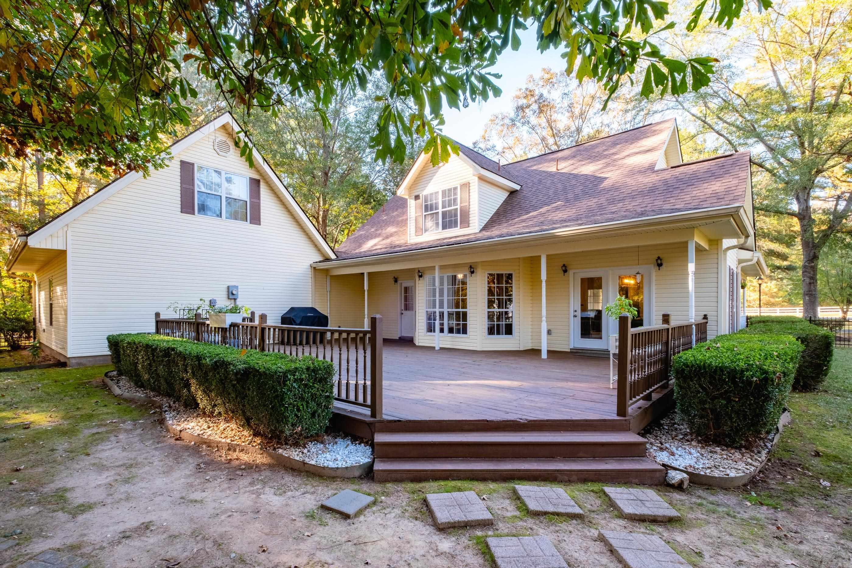 26107 Highway 300 Roland, AR 72135