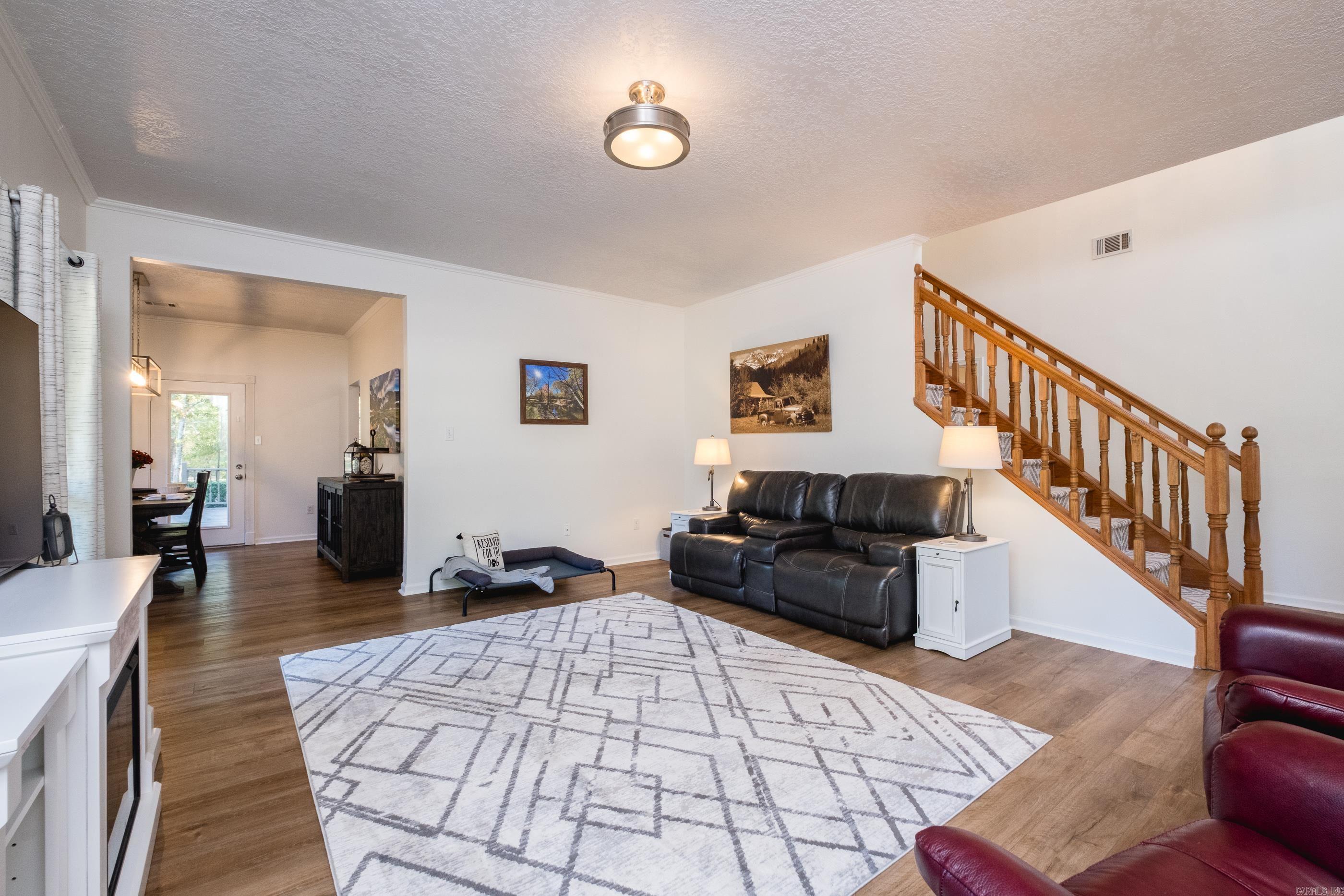 26107 Highway 300 Roland, AR 72135