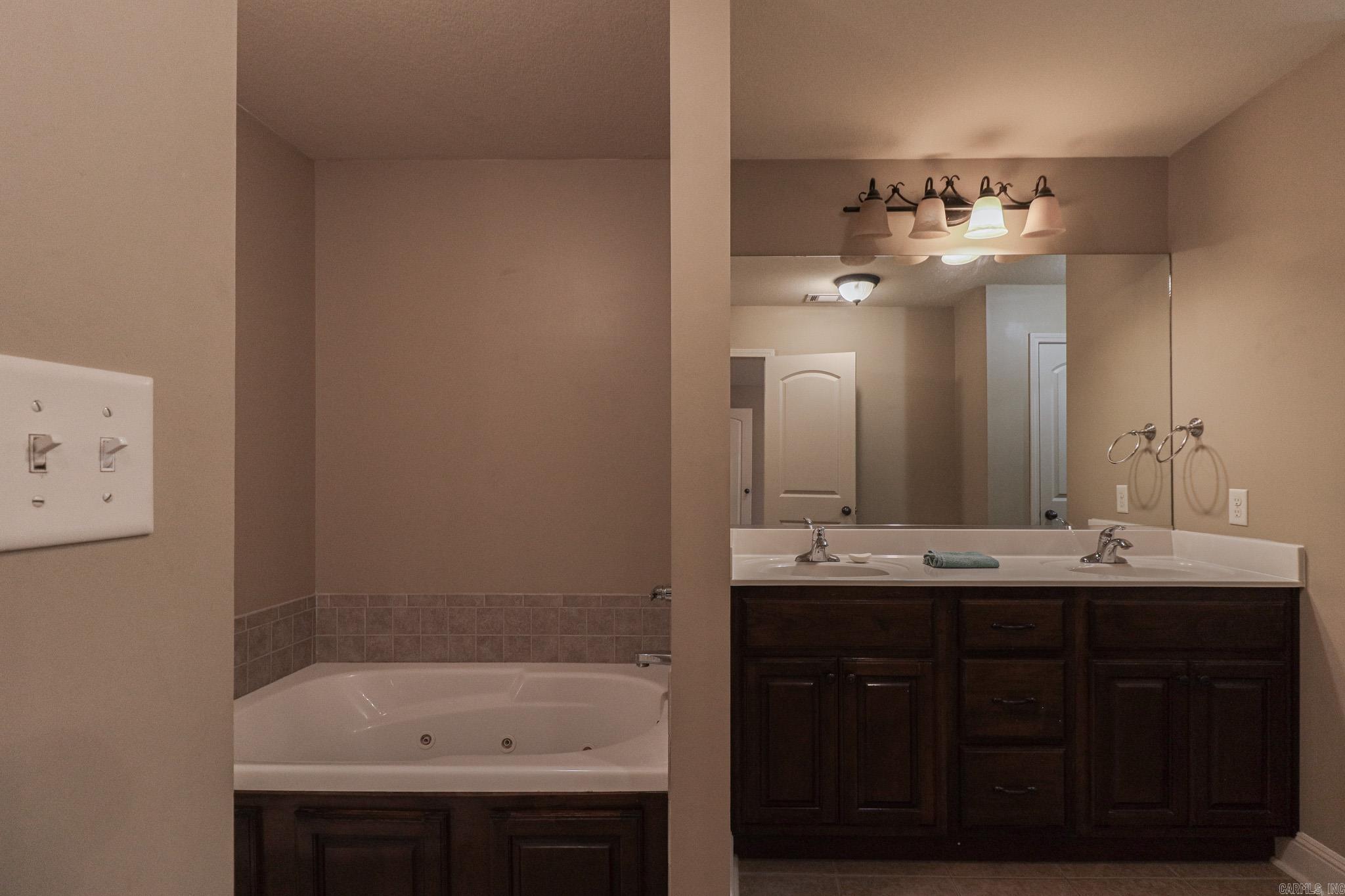 285 Prospect Farms Lane Jonesboro, AR 72450