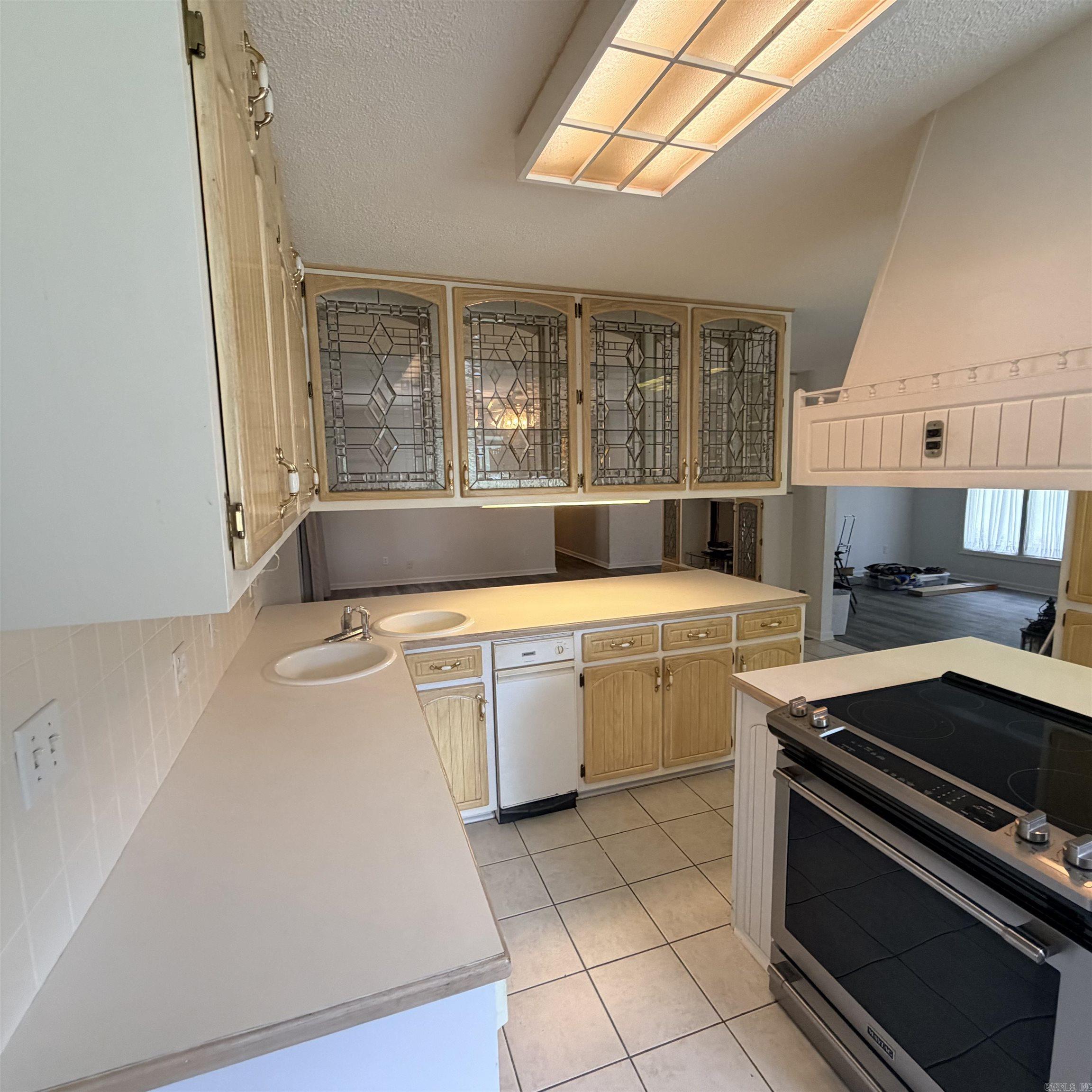 728 N 5th Avenue Piggott, AR 72454