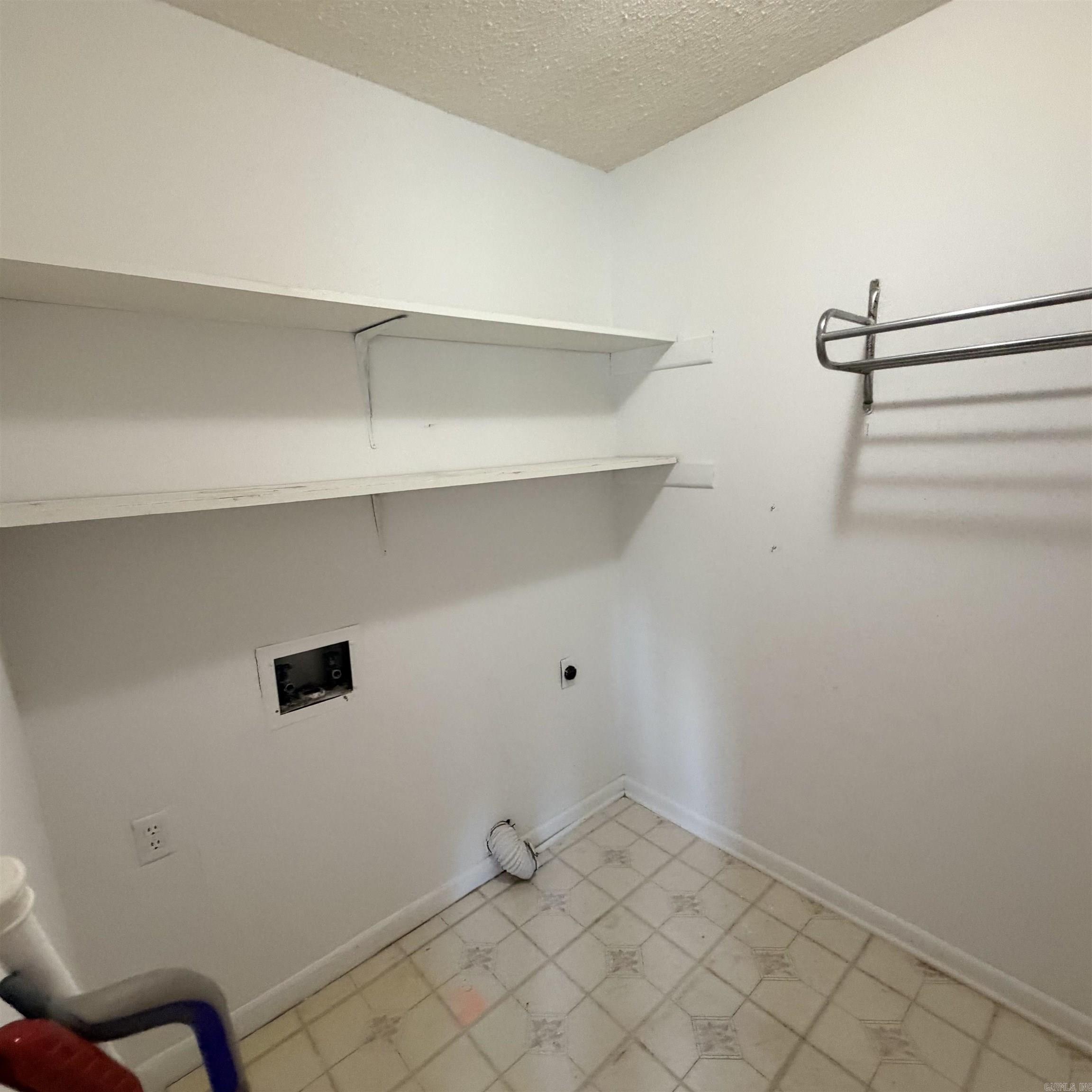 728 N 5th Avenue Piggott, AR 72454