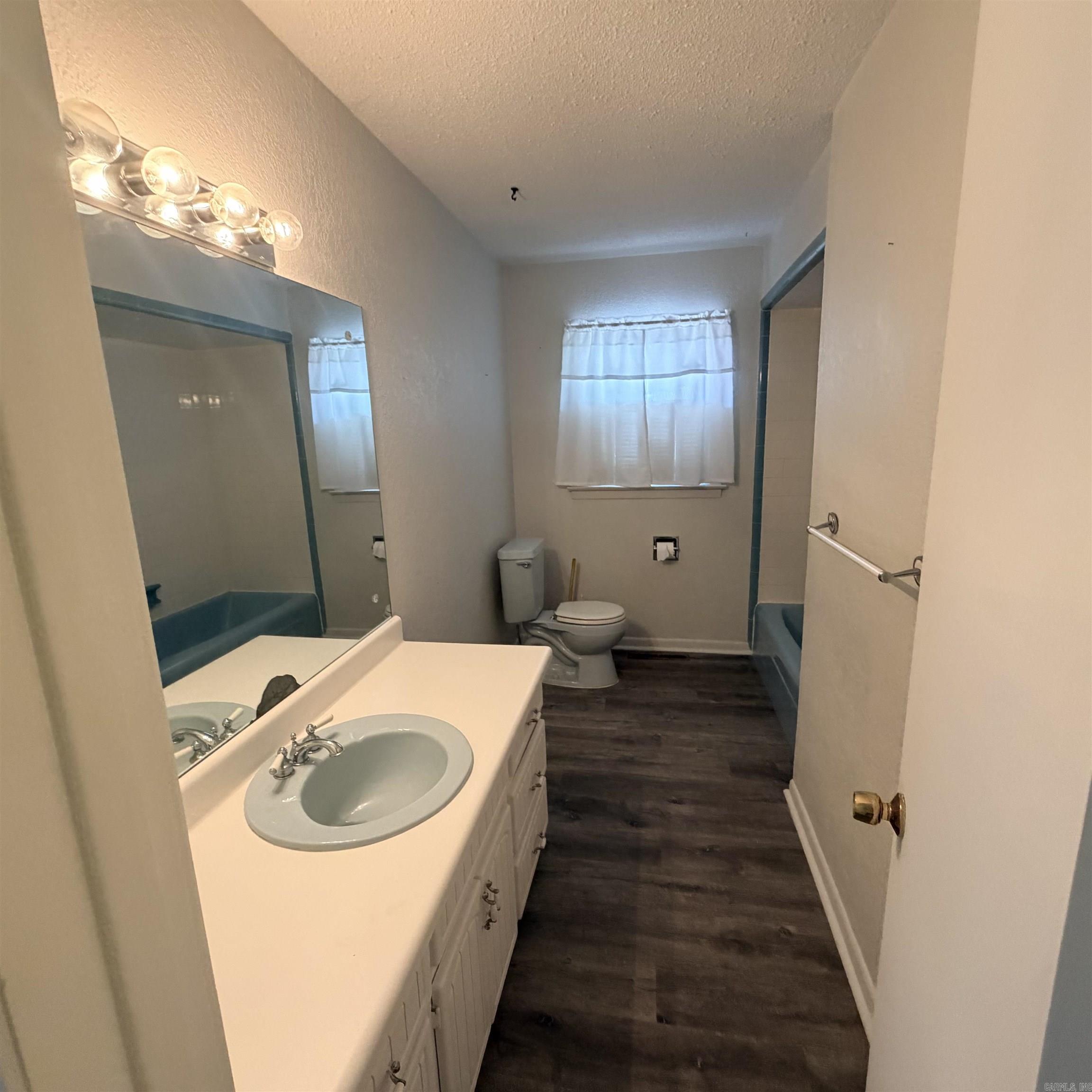 728 N 5th Avenue Piggott, AR 72454