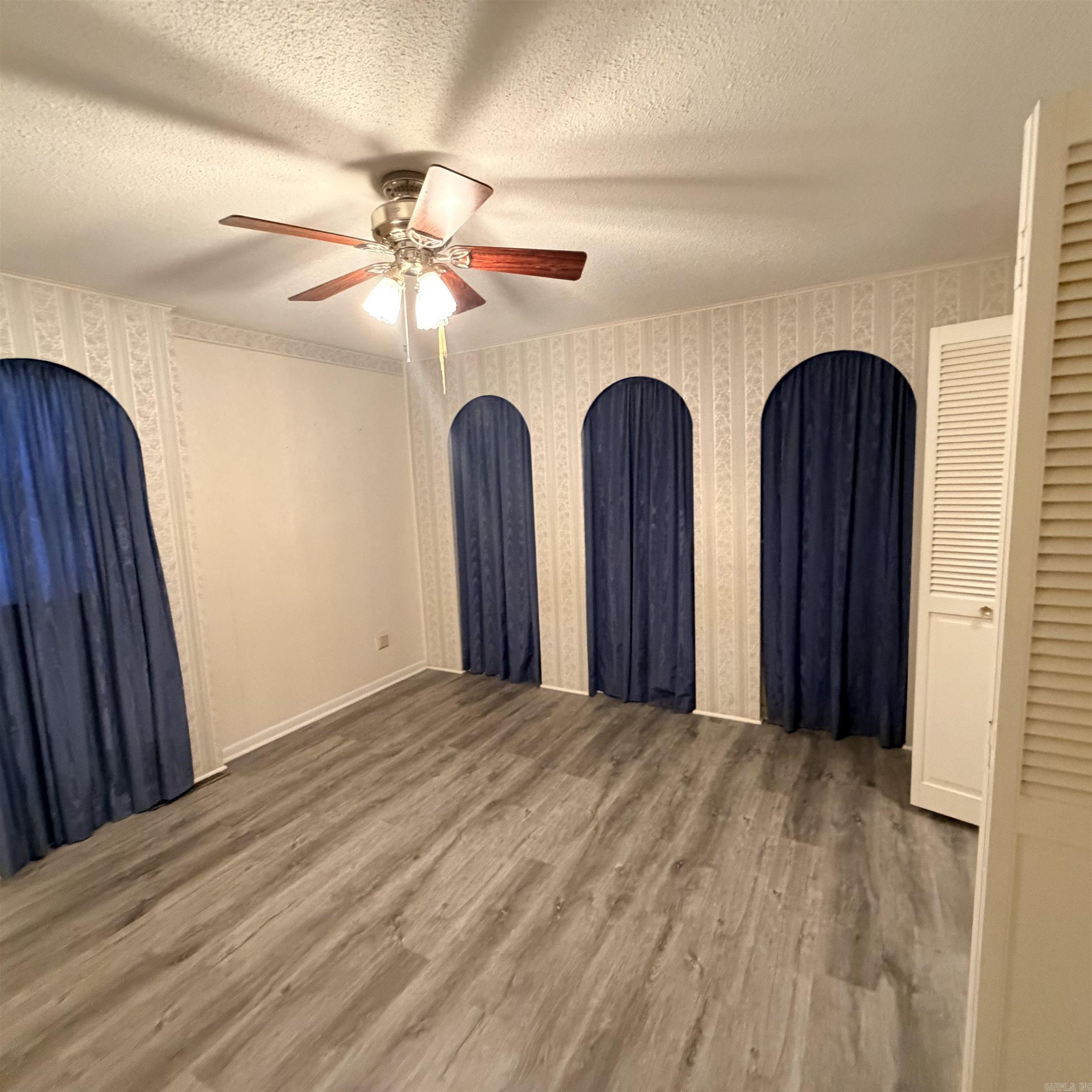 728 N 5th Avenue Piggott, AR 72454