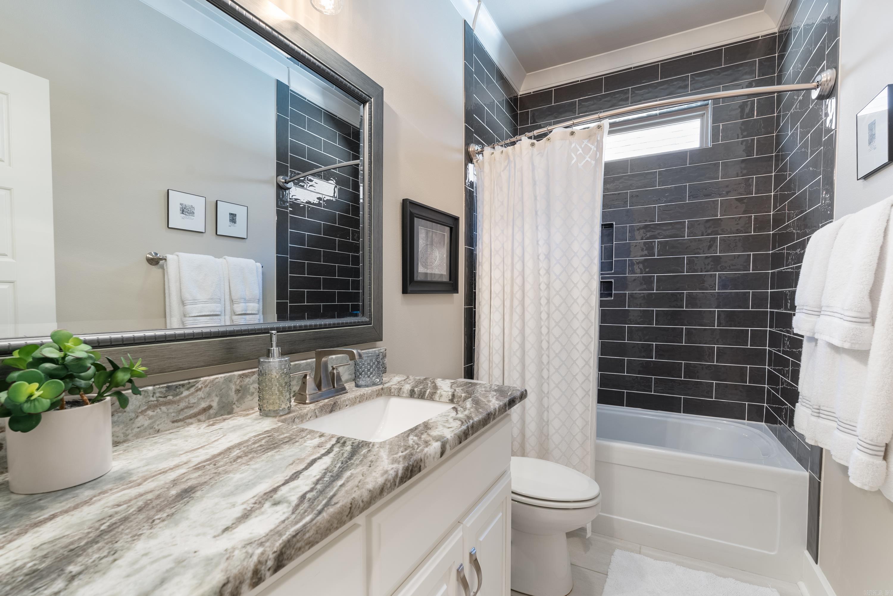 12 Bentwood Lane Little Rock, AR 72223