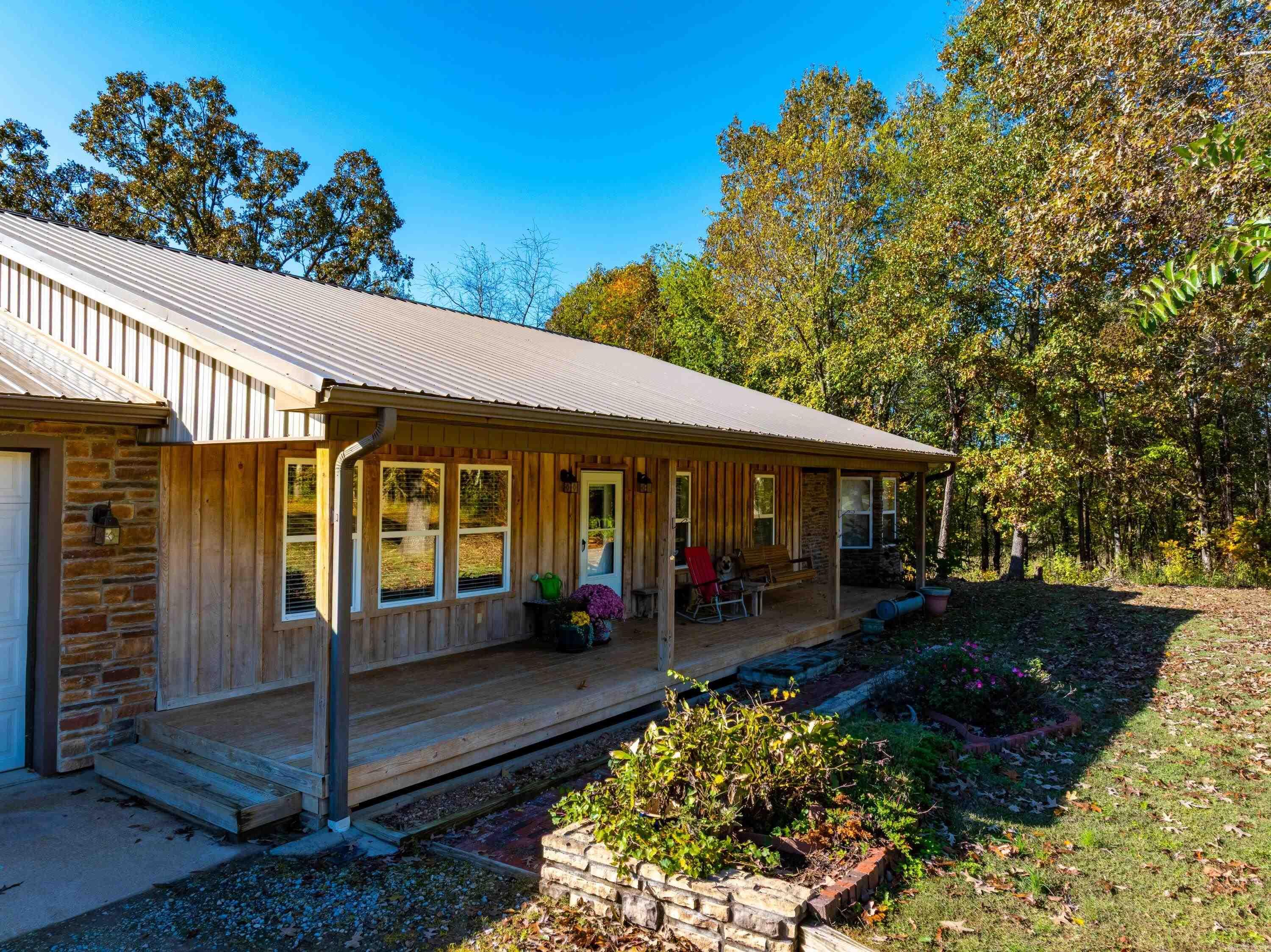 207 Earl Rd Evening Shade, AR 72532