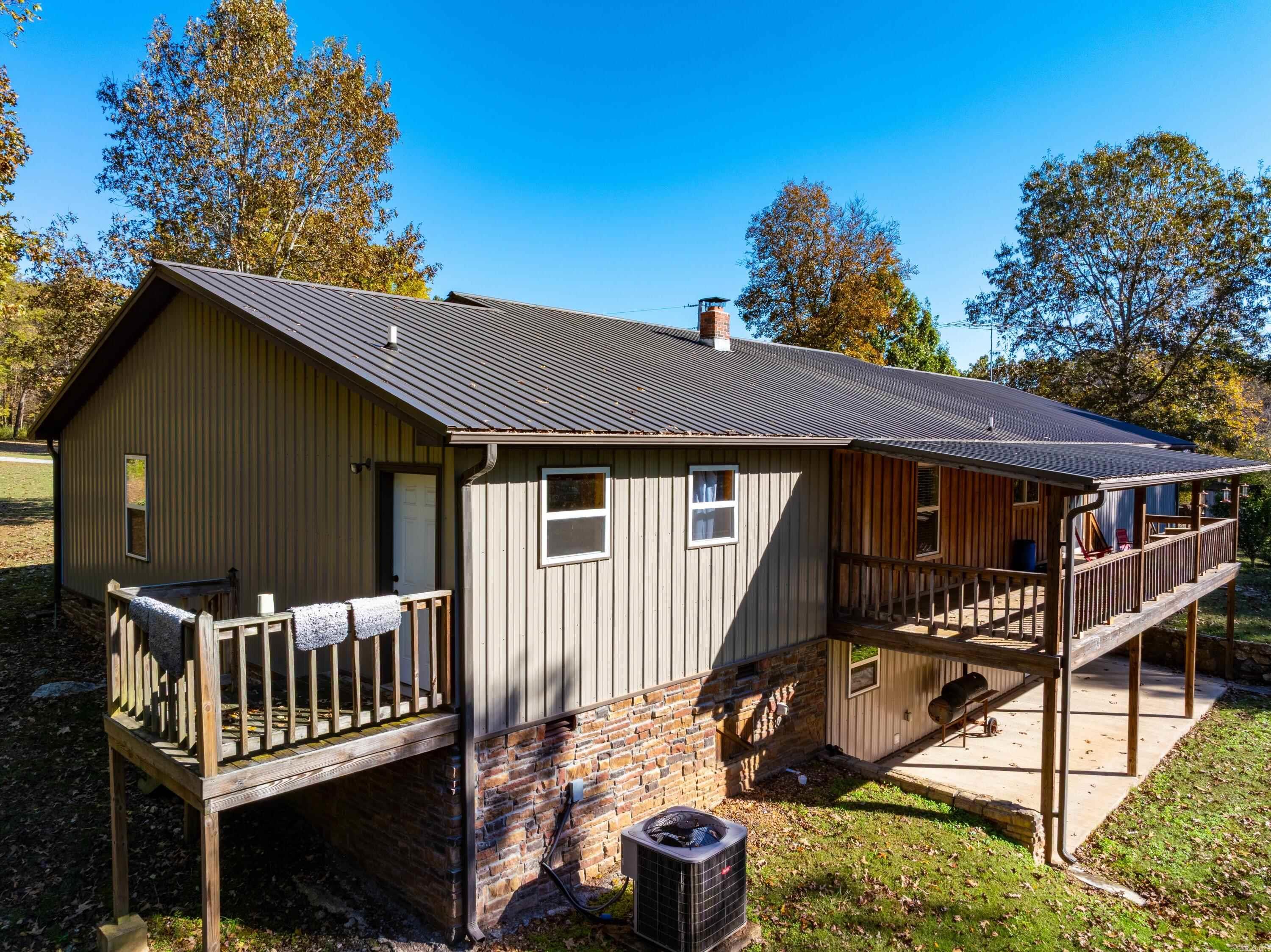 207 Earl Rd Evening Shade, AR 72532