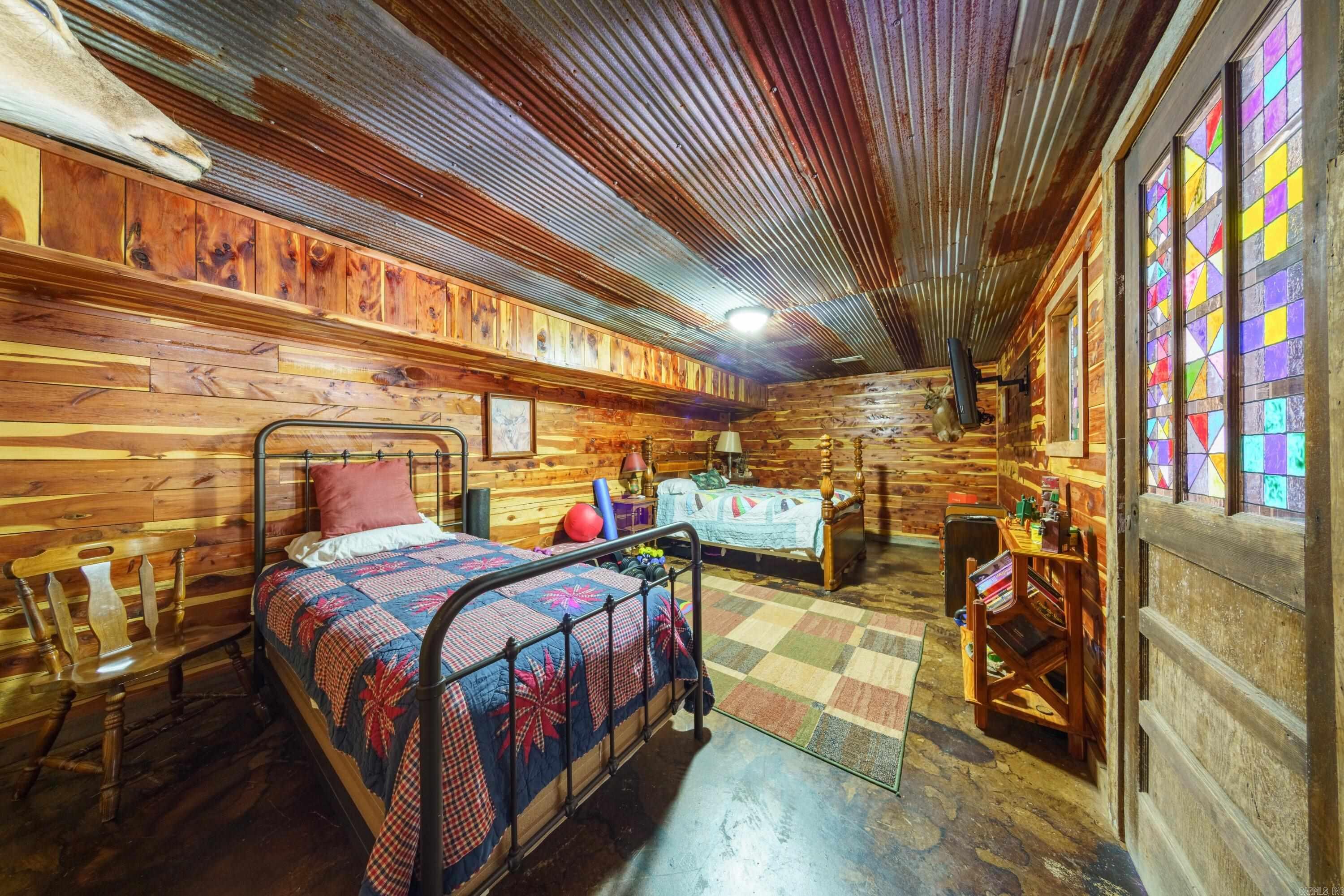 207 Earl Rd Evening Shade, AR 72532