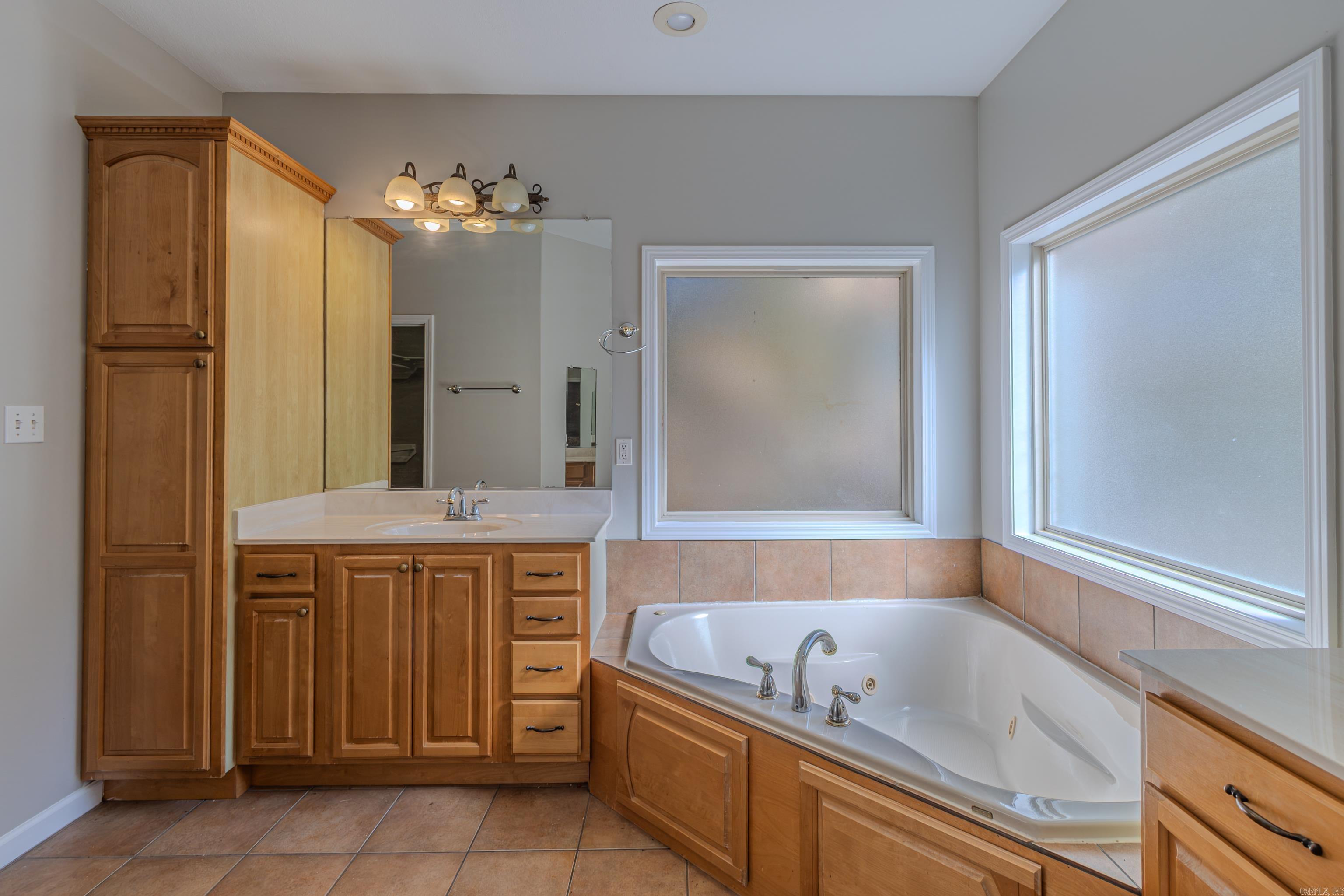 4600 Stillwater Jonesboro, AR 72404