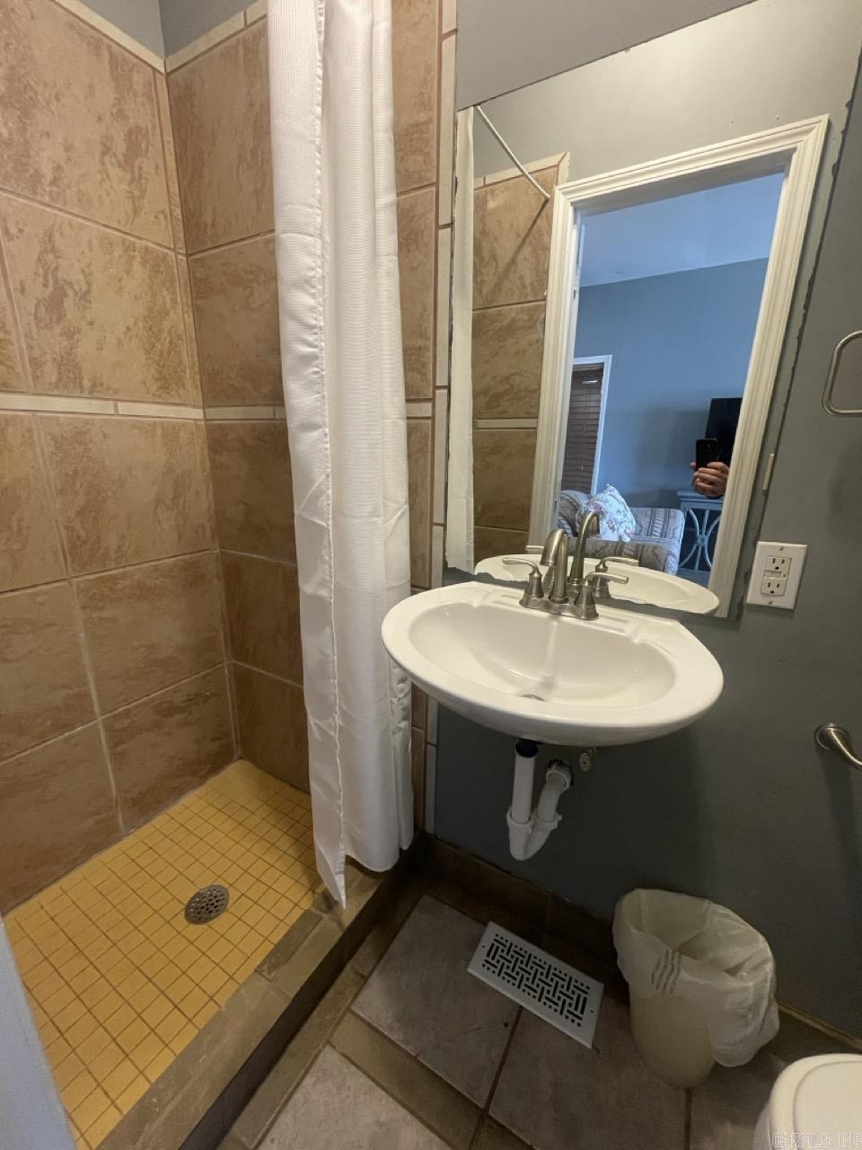 212 Alcorn Street Hot Springs, AR 71901