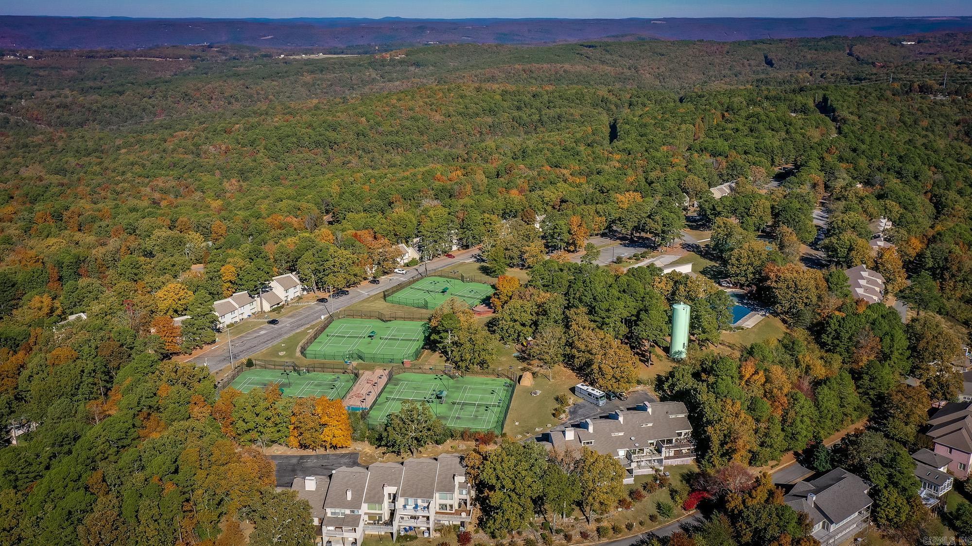 601 Dave Creek Parkway  Fairfield Bay, AR