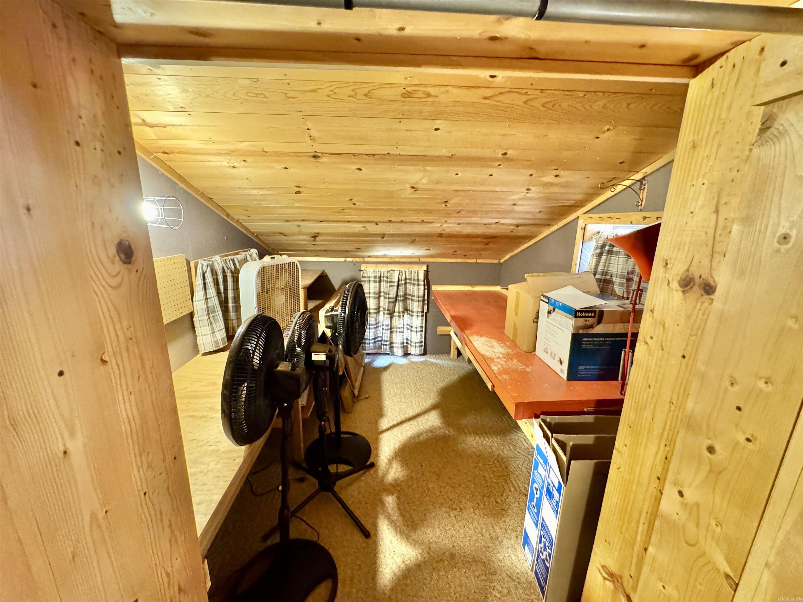 6356 Sunny Fox Rd. Mountain View, AR 72560