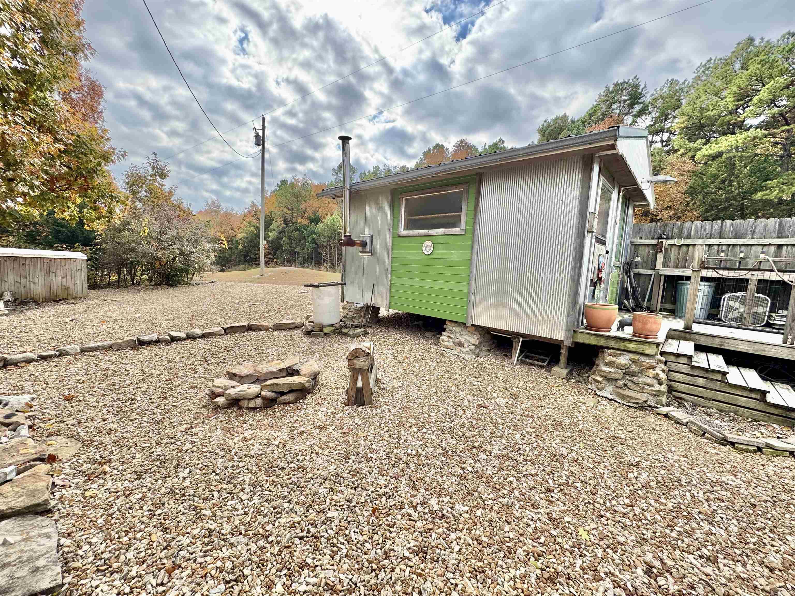 6356 Sunny Fox Rd. Mountain View, AR 72560