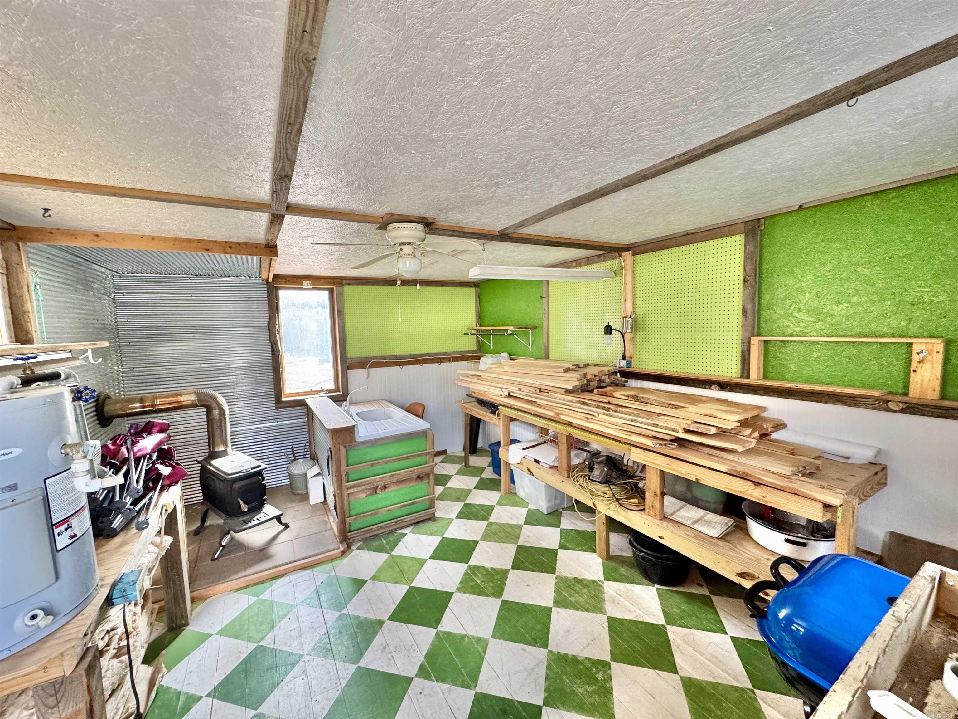 6356 Sunny Fox Rd. Mountain View, AR 72560