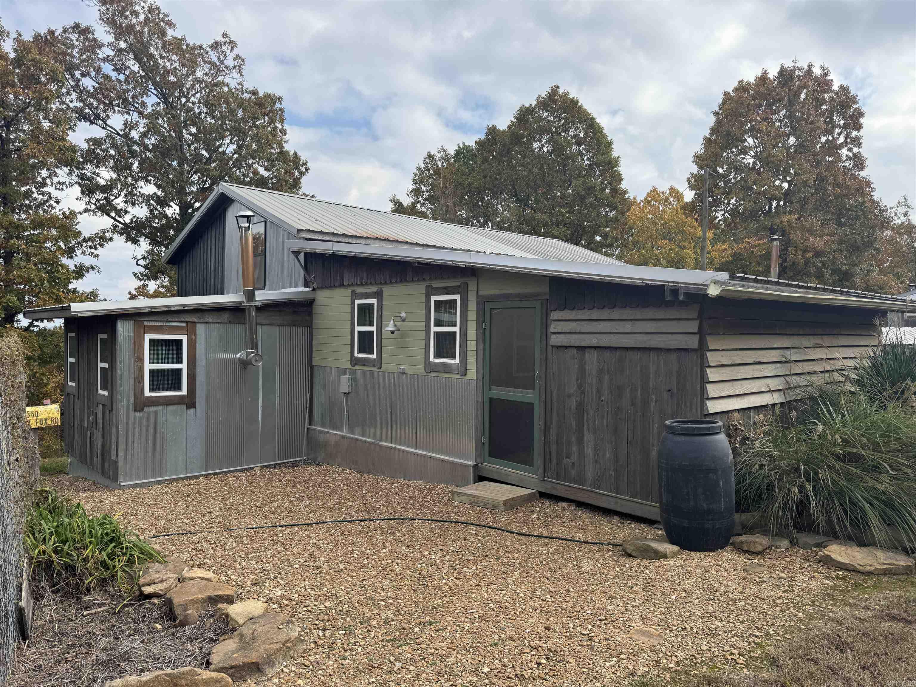 6356 Sunny Fox Rd. Mountain View, AR 72560