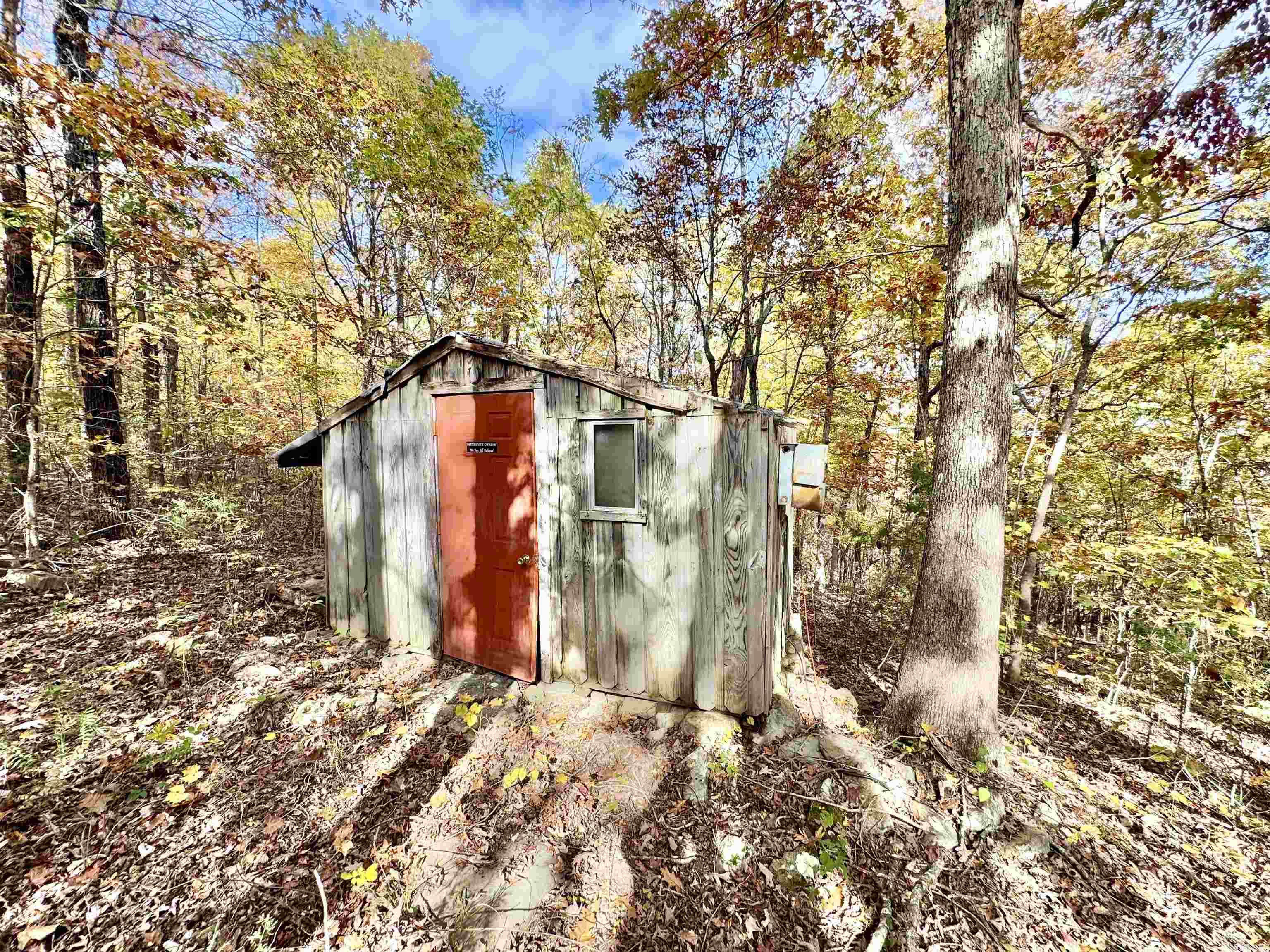 6356 Sunny Fox Rd. Mountain View, AR 72560