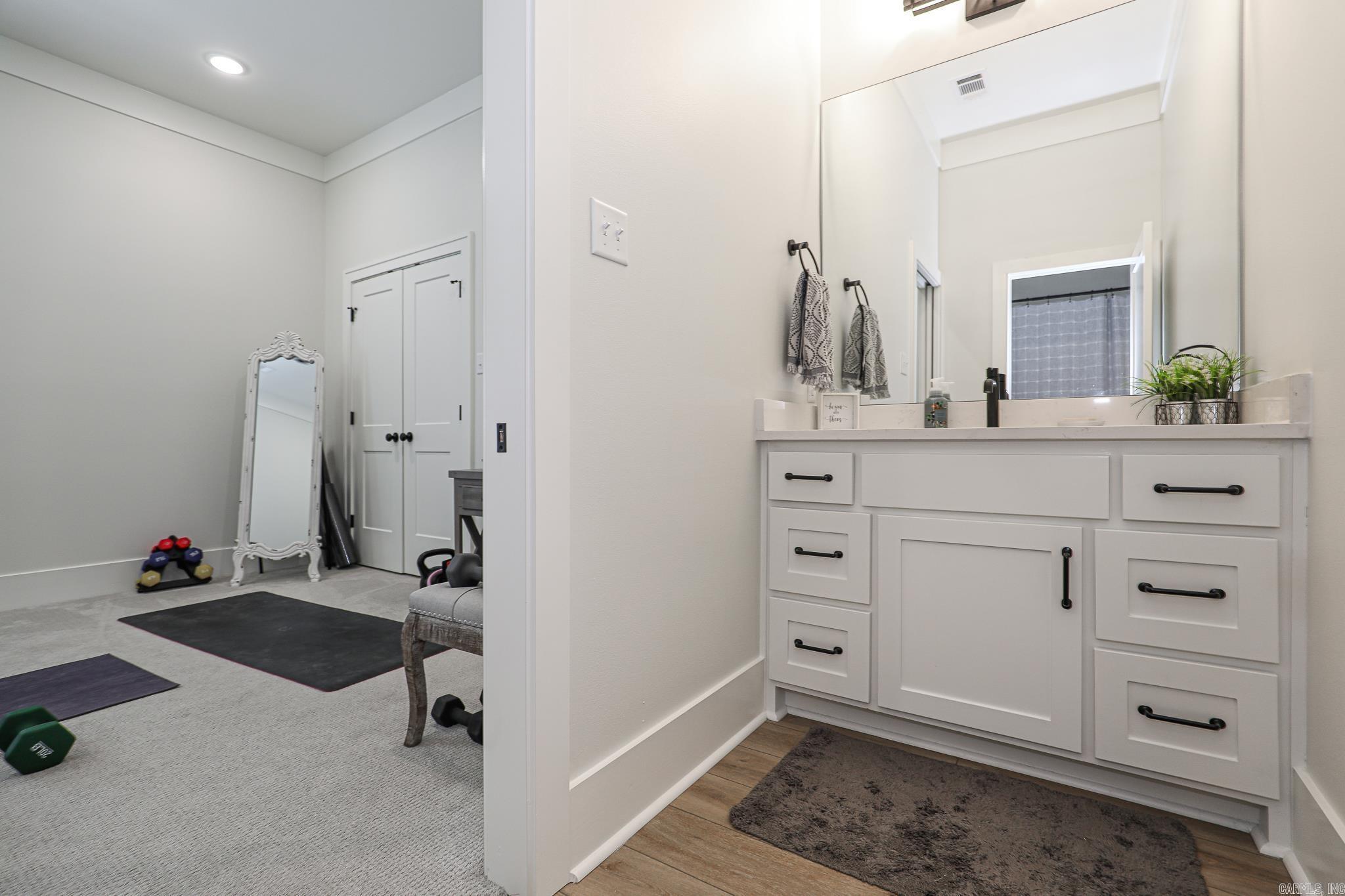 1519 Sawtooth Benton, AR 72019-6025