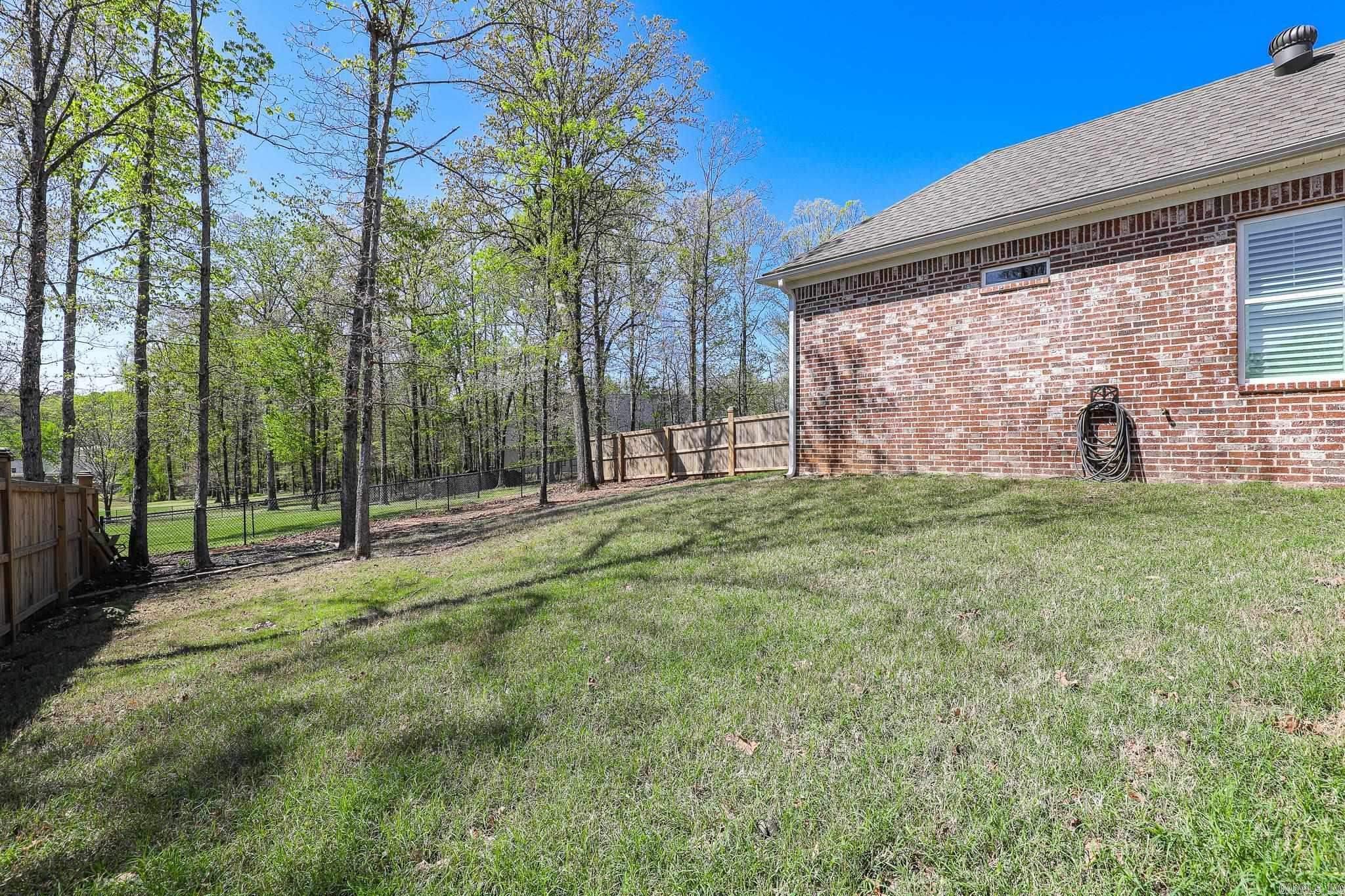 1519 Sawtooth Benton, AR 72019-6025