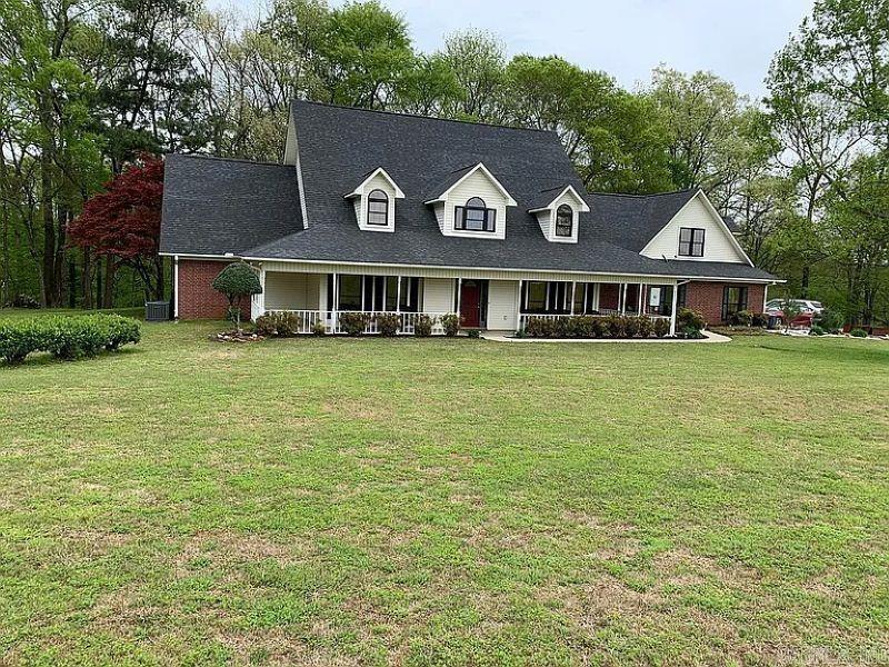 8 Fair Beauty  Nashville, AR