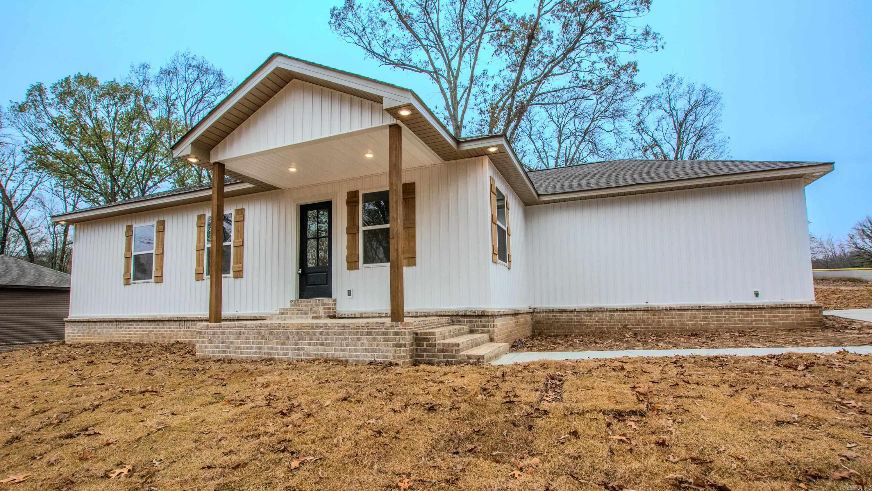 499  Main Street  Bauxite, AR