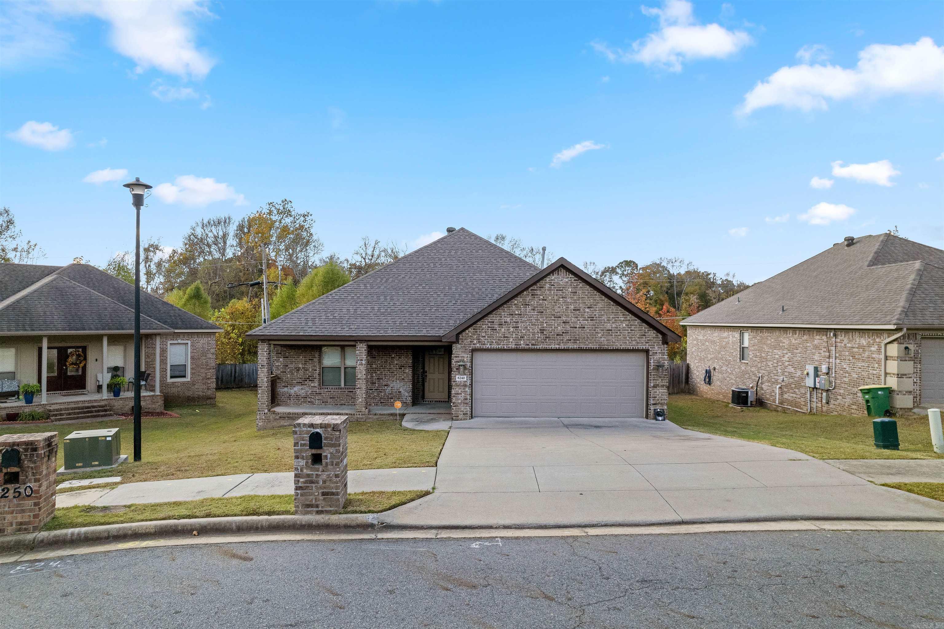 8240 Nora Ln — photo 2