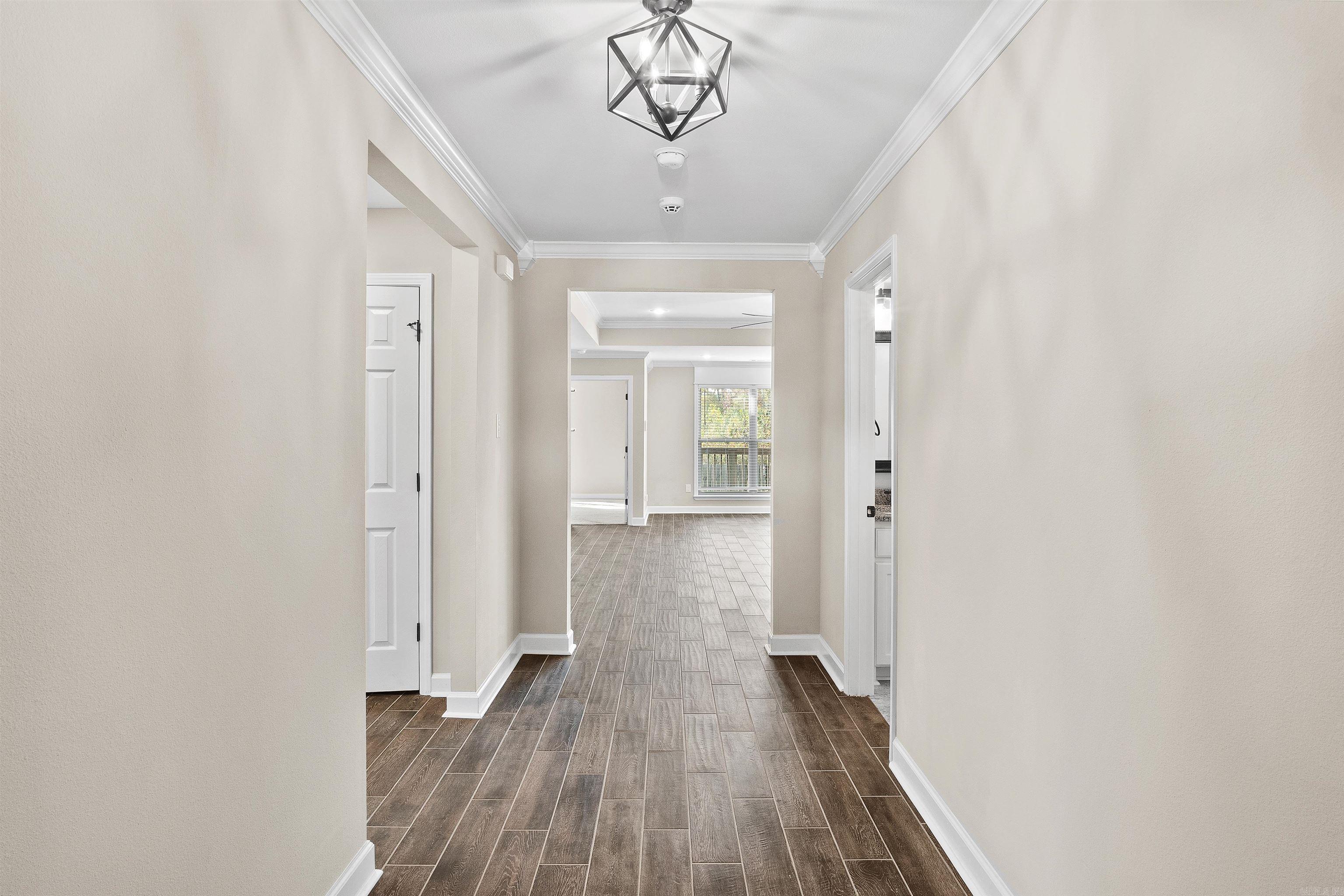 8240 Nora Ln — photo 4
