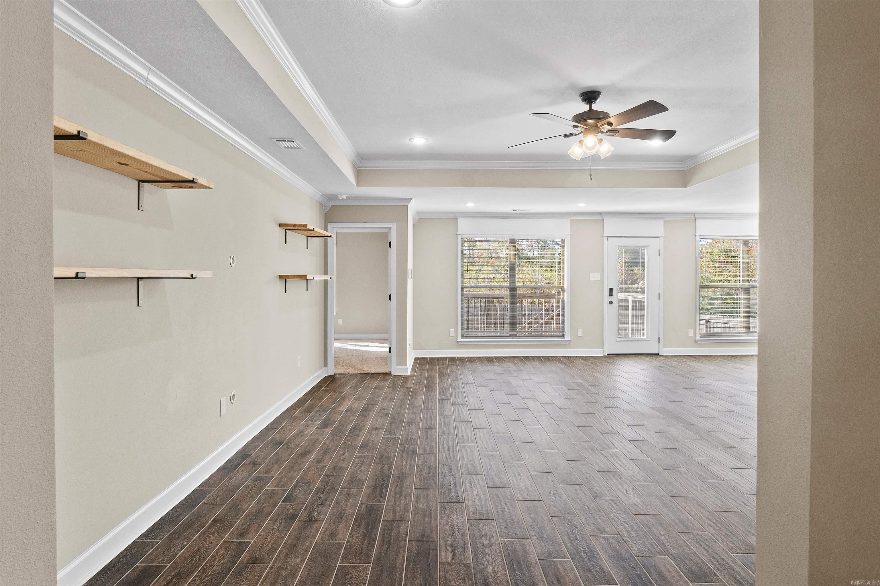 8240 Nora Ln — photo 5