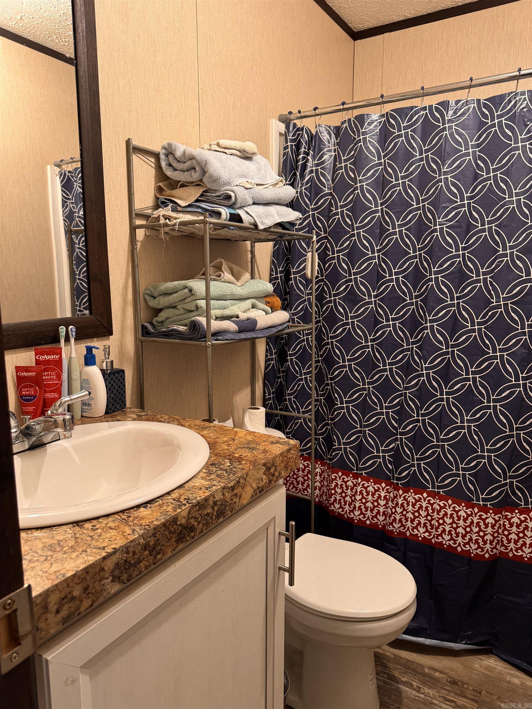 127 Proctor  Romance, AR