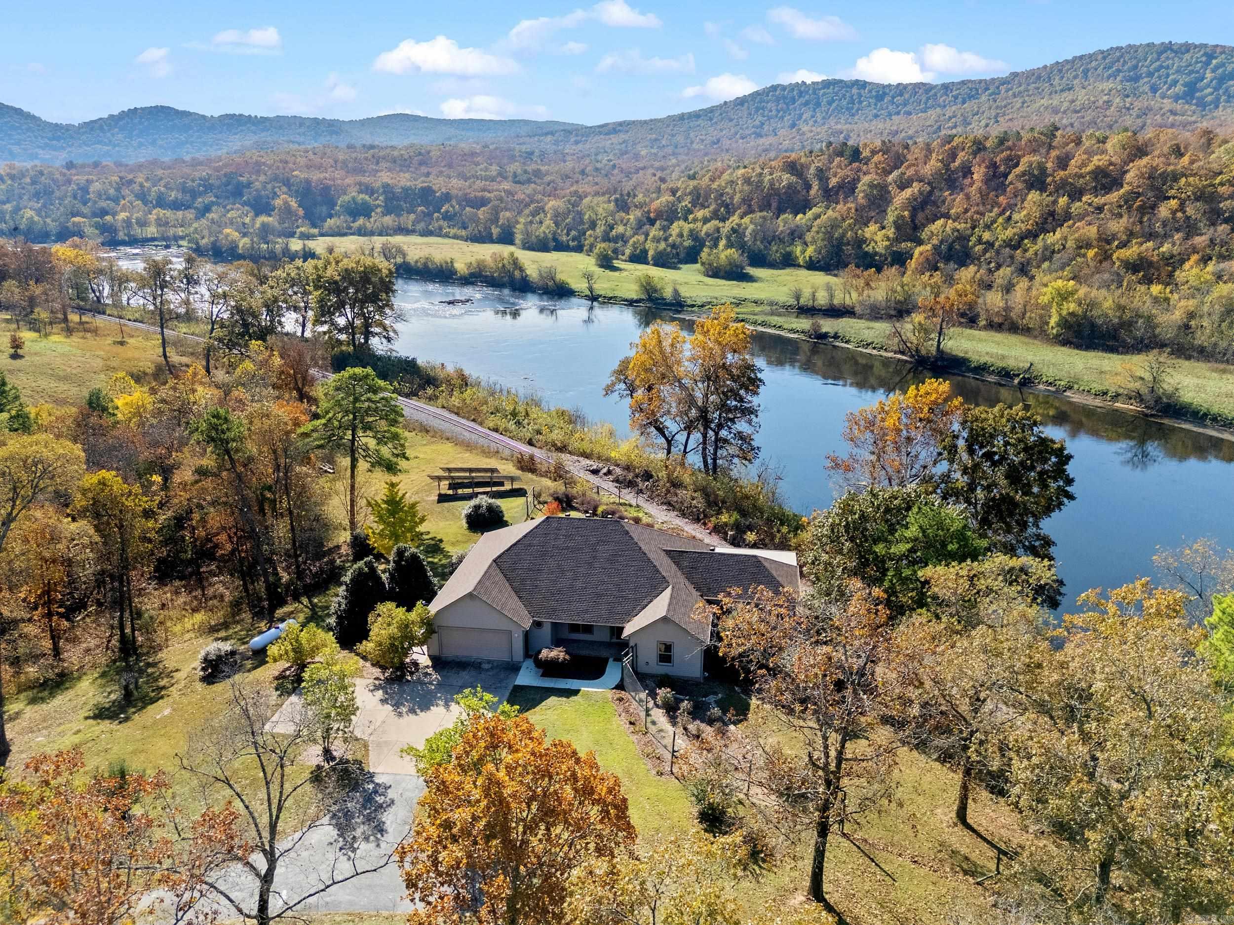 161 Jaguar Drive  Mountain Home, AR