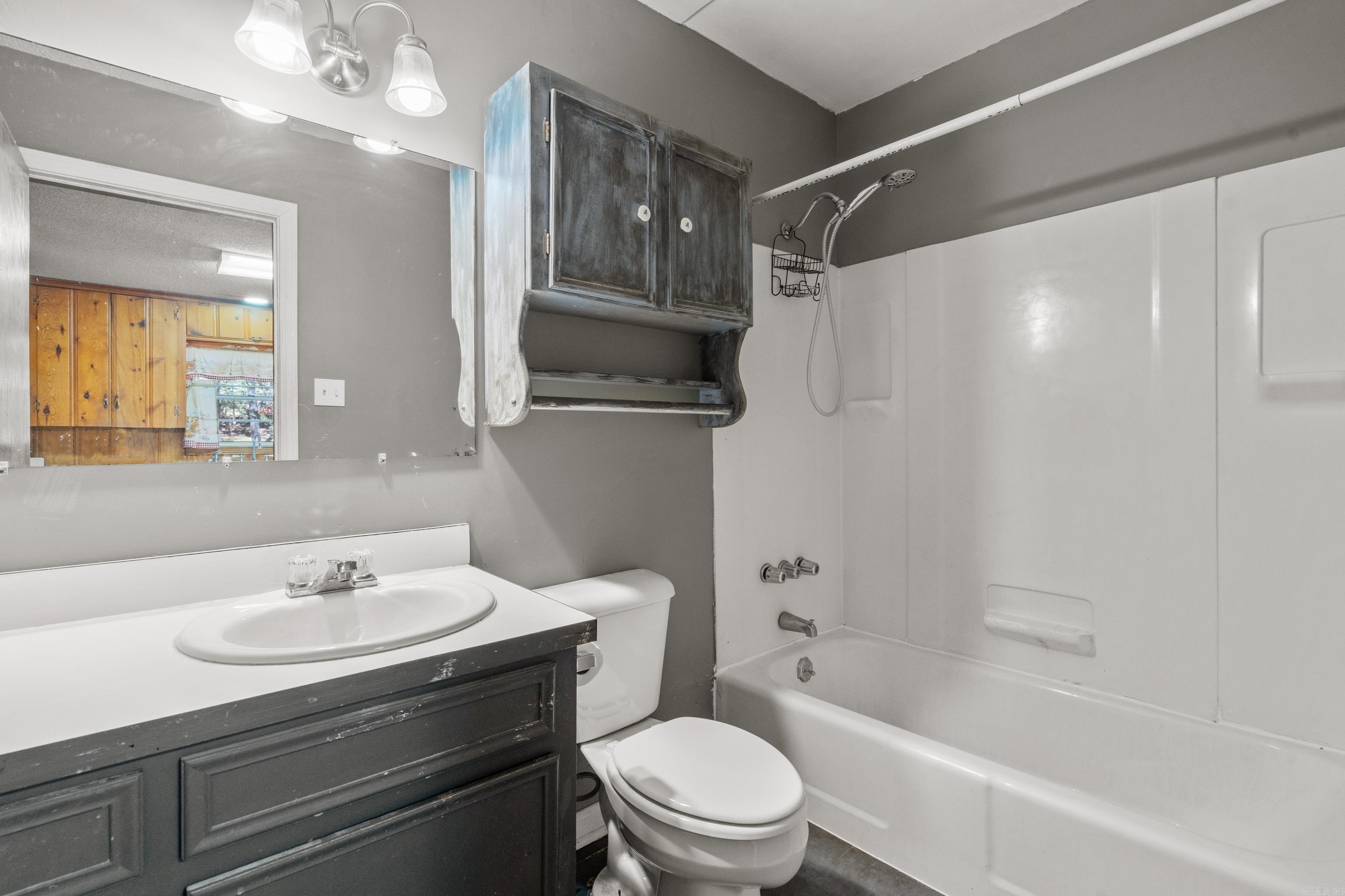 131 Snug Harbor  Hot Springs, AR