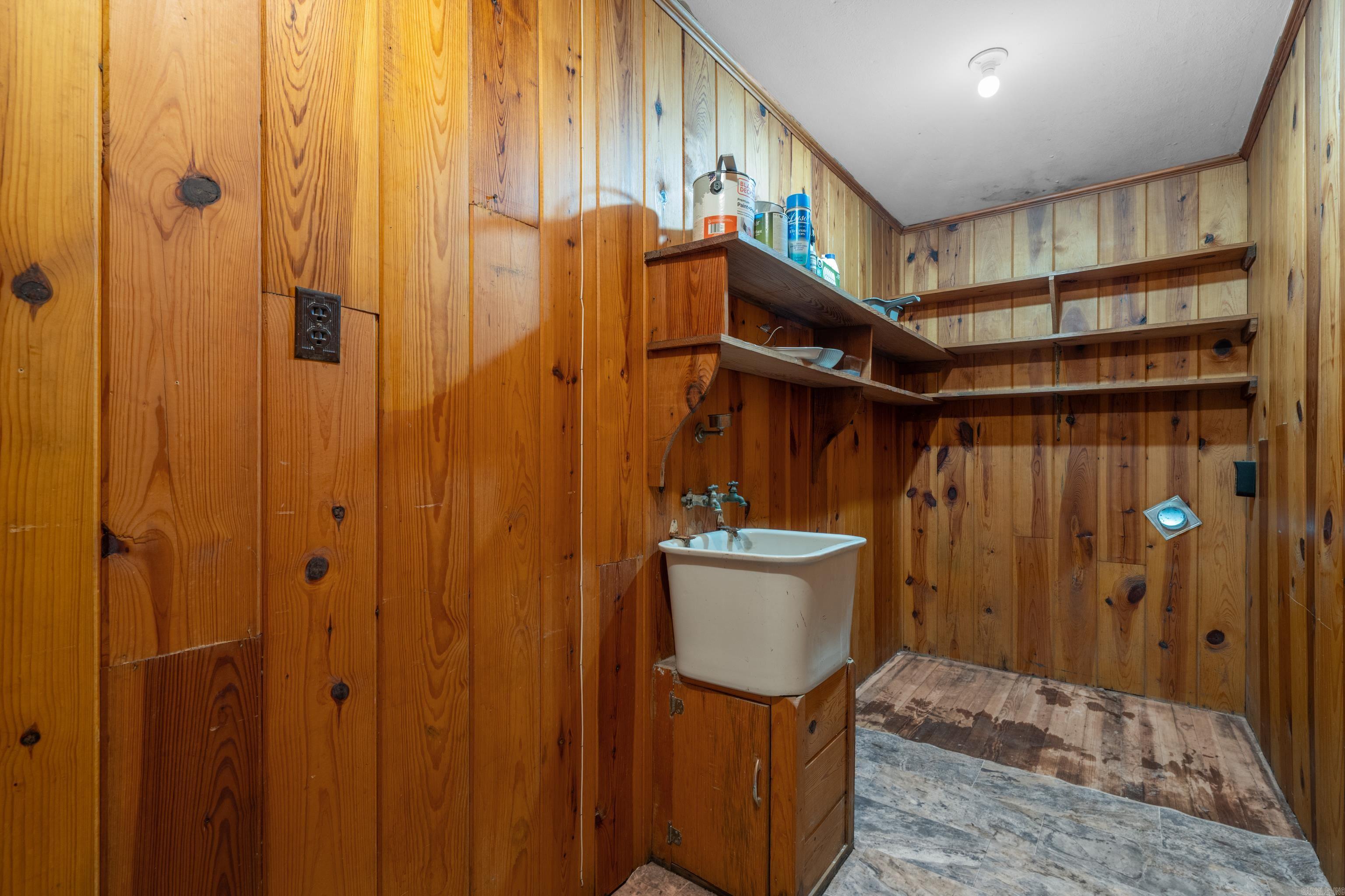 131 Snug Harbor  Hot Springs, AR