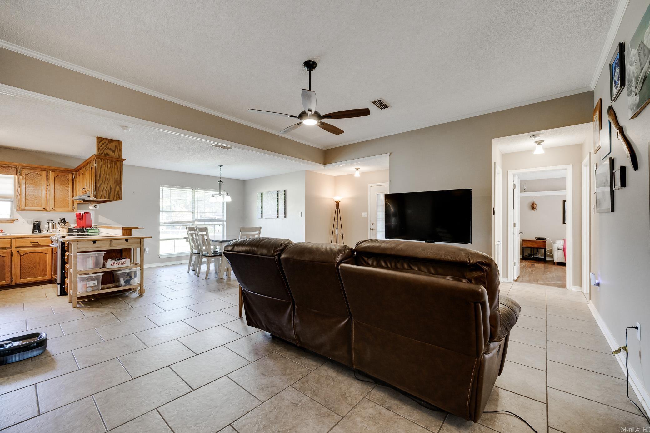 24 Darrell Street Vilonia, AR 72173