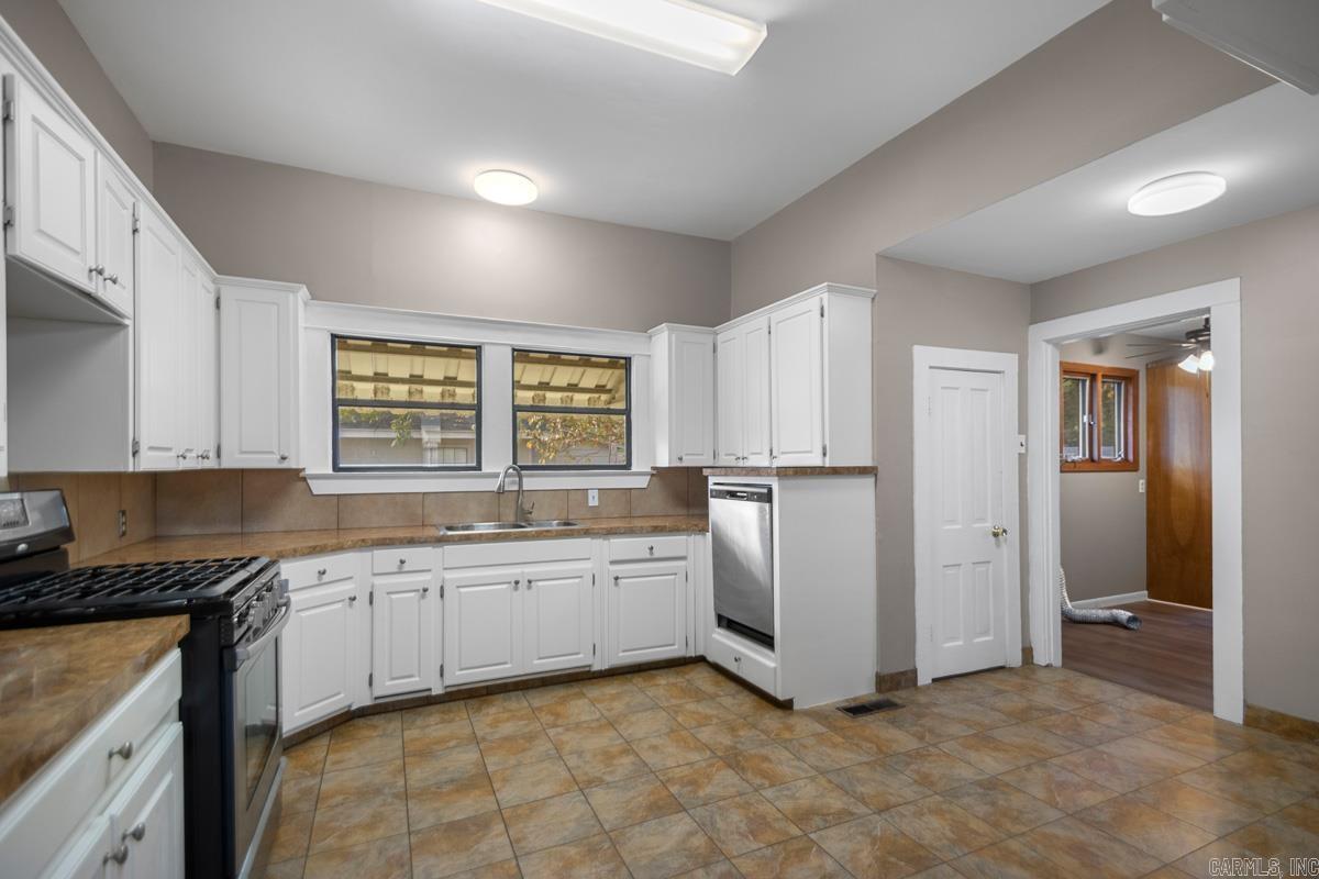 501 W Conway Street Benton, AR 72015