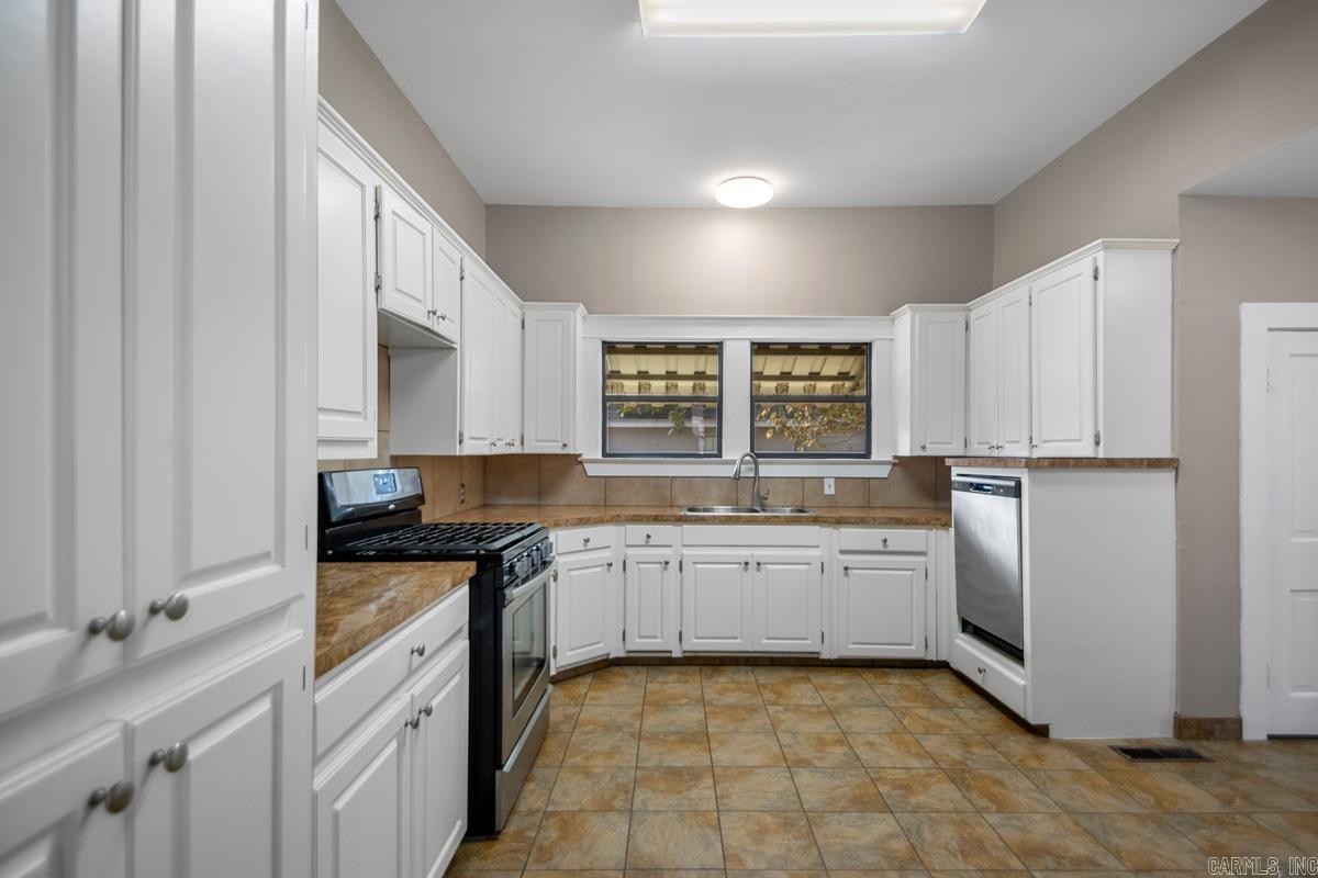 501 W Conway Street Benton, AR 72015