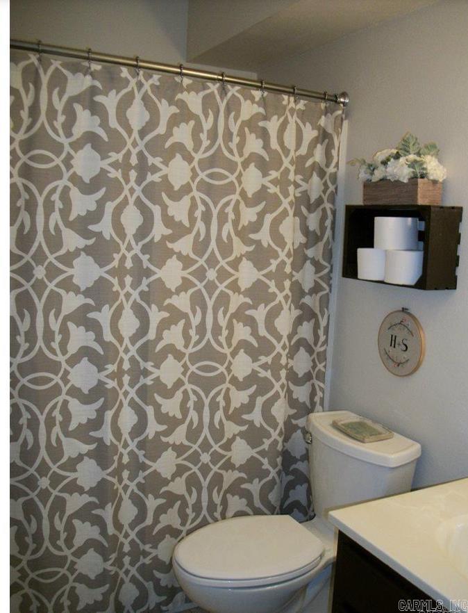 3 Woodhill Court Little Rock, AR 72211